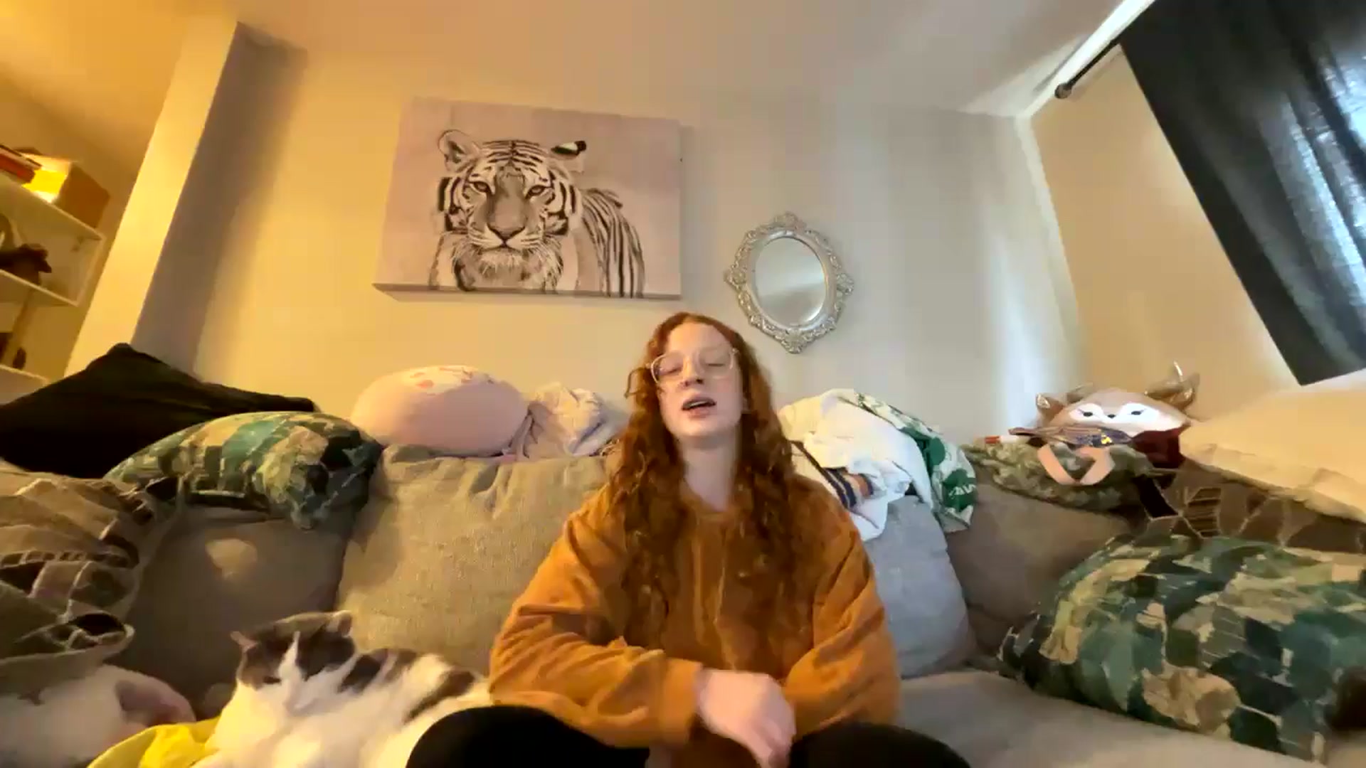 Gallery image thumbnail from lilstorm's myfreecams stream on, 11/18/2024, 15:39 image 17 of 20