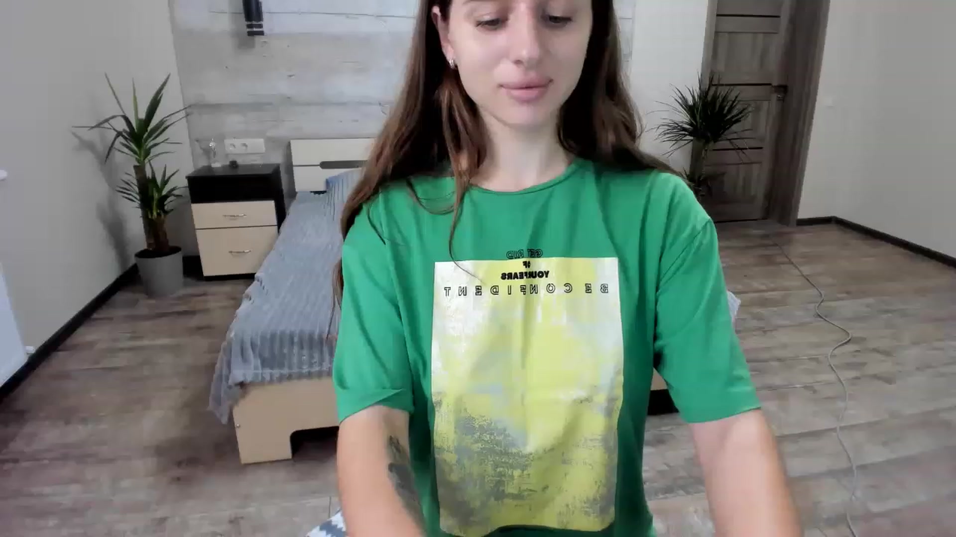 Gallery image thumbnail from lilydavra's myfreecams stream on, 11/18/2022, 20:05 image 20 of 20