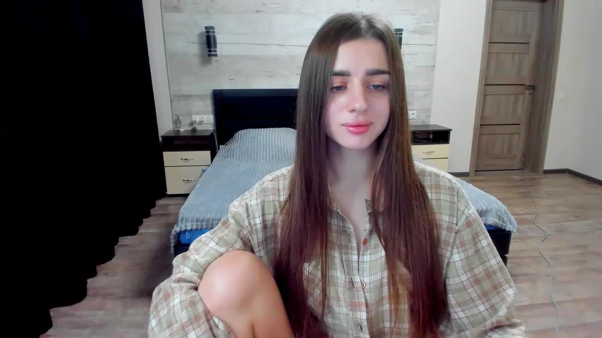 Gallery image thumbnail from lilydavra's myfreecams stream on, 02/04/2023, 19:16 image 2 of 20