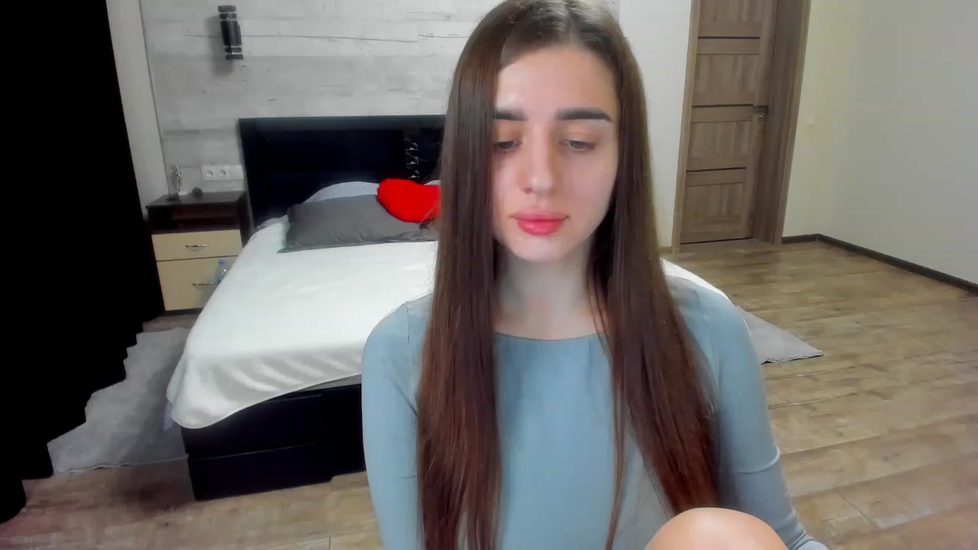 Gallery image thumbnail from lilydavra's myfreecams stream on, 02/28/2023, 23:36 image 4 of 20