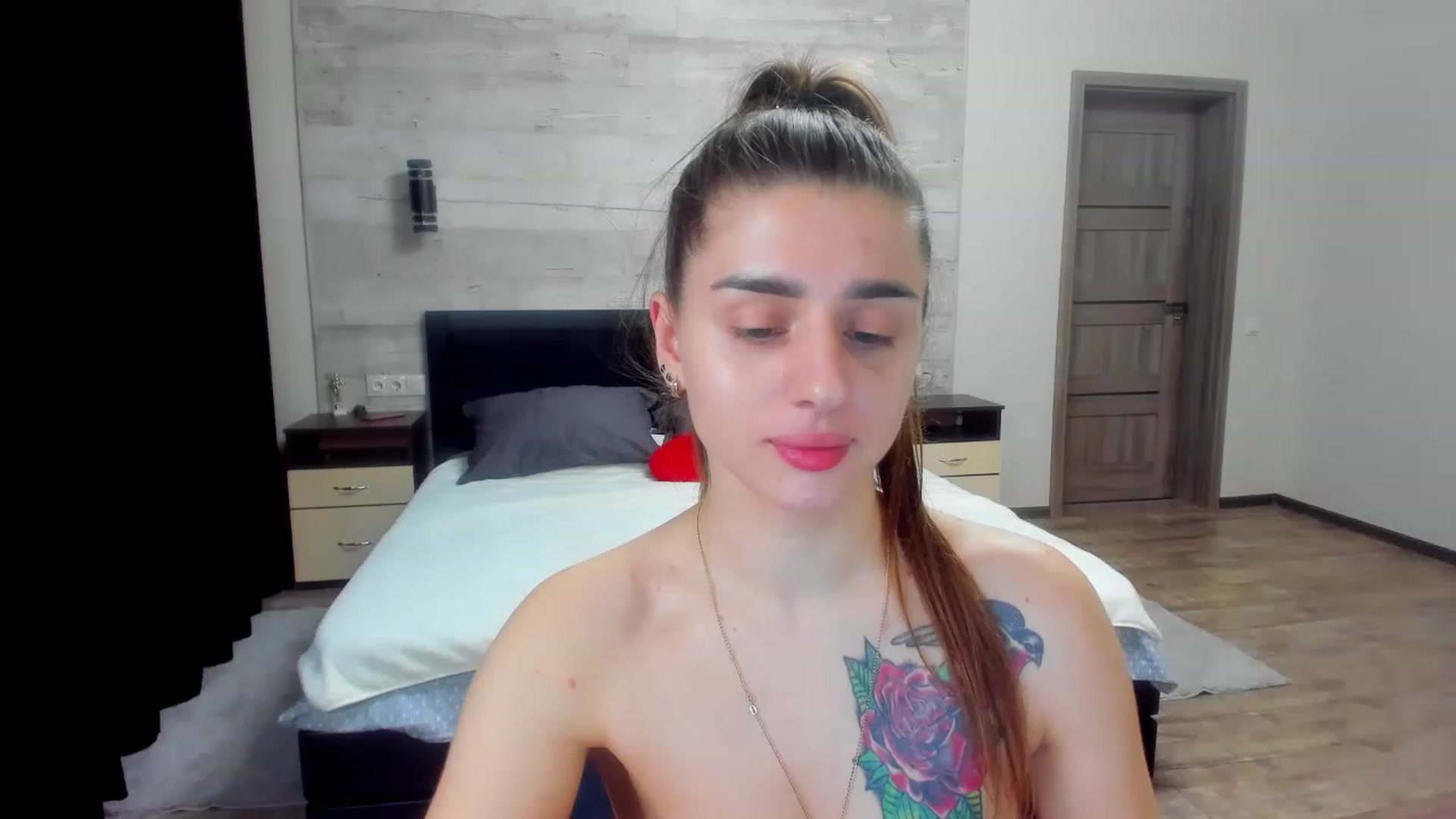 Gallery image thumbnail from lilydavra's myfreecams stream on, 03/15/2023, 23:13 image 19 of 20