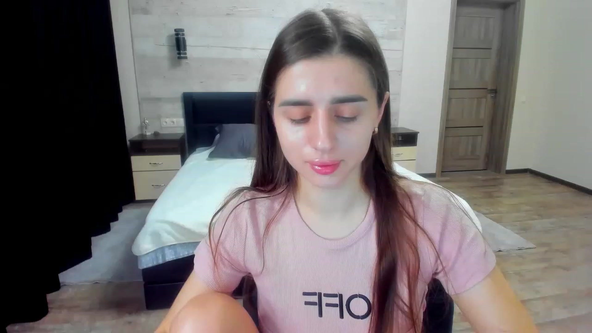 Gallery image thumbnail from lilydavra's myfreecams stream on, 03/19/2023, 20:46 image 20 of 20