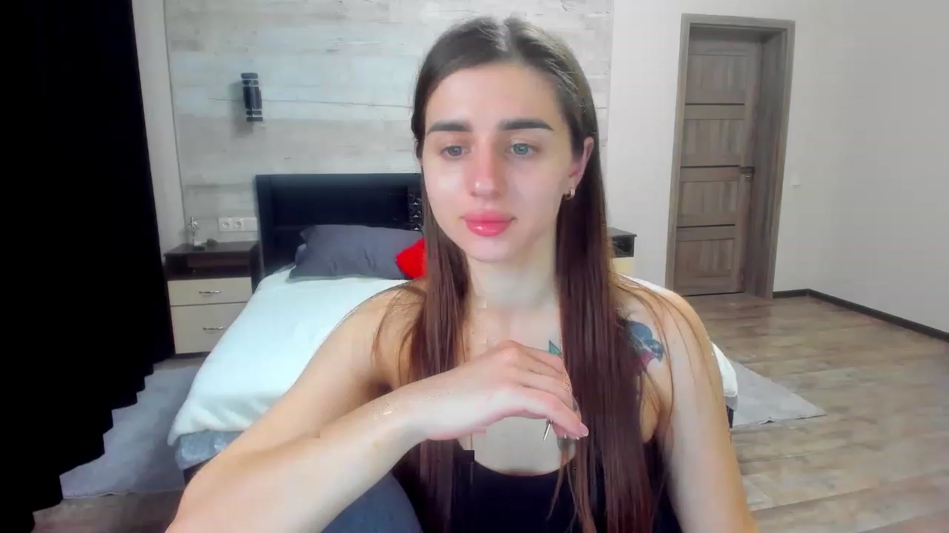 Gallery image thumbnail from lilydavra's myfreecams stream on, 03/21/2023, 22:43 image 13 of 20
