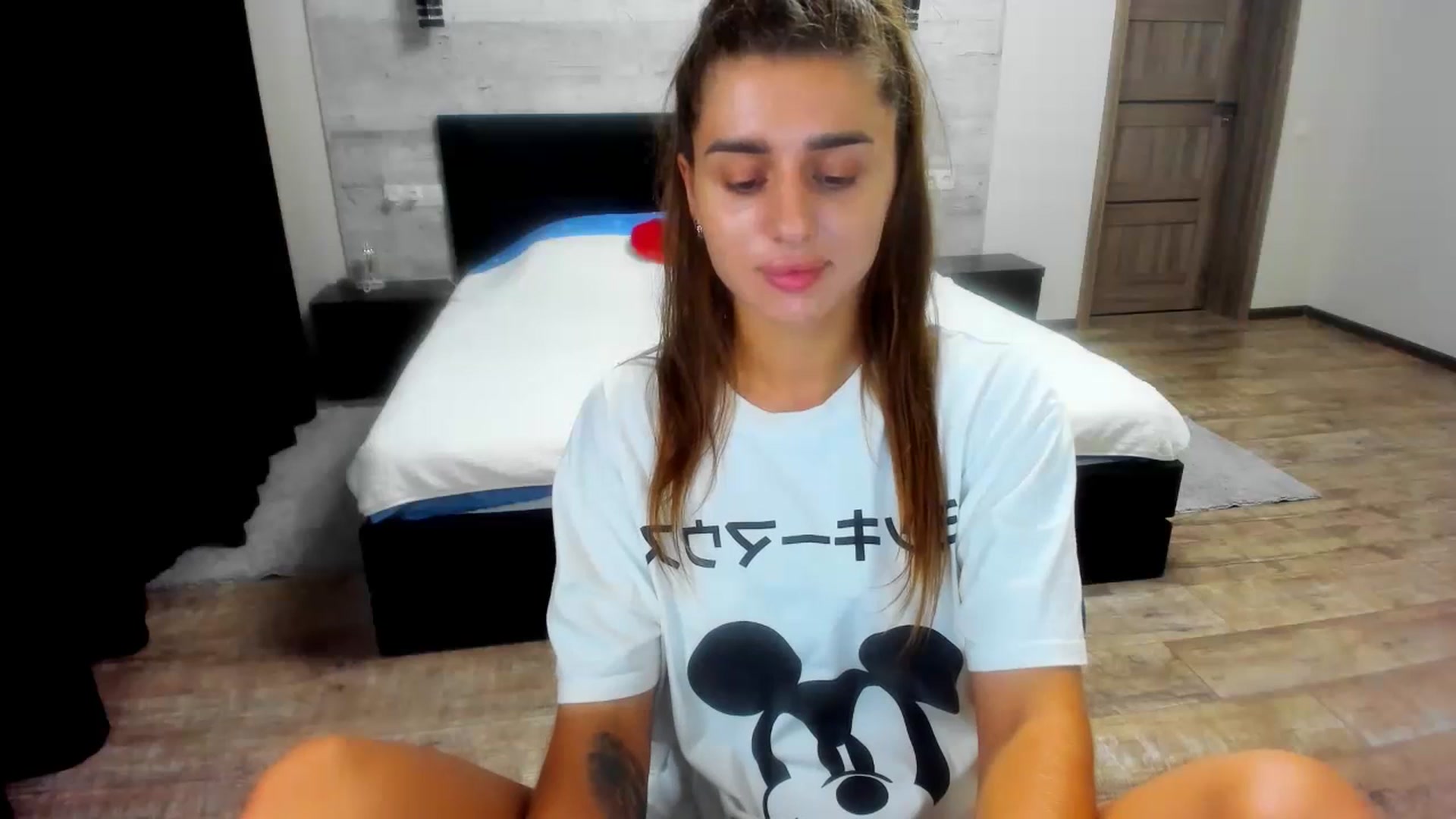 Gallery image thumbnail from lilydavra's myfreecams stream on, 07/20/2023, 23:54 image 6 of 20