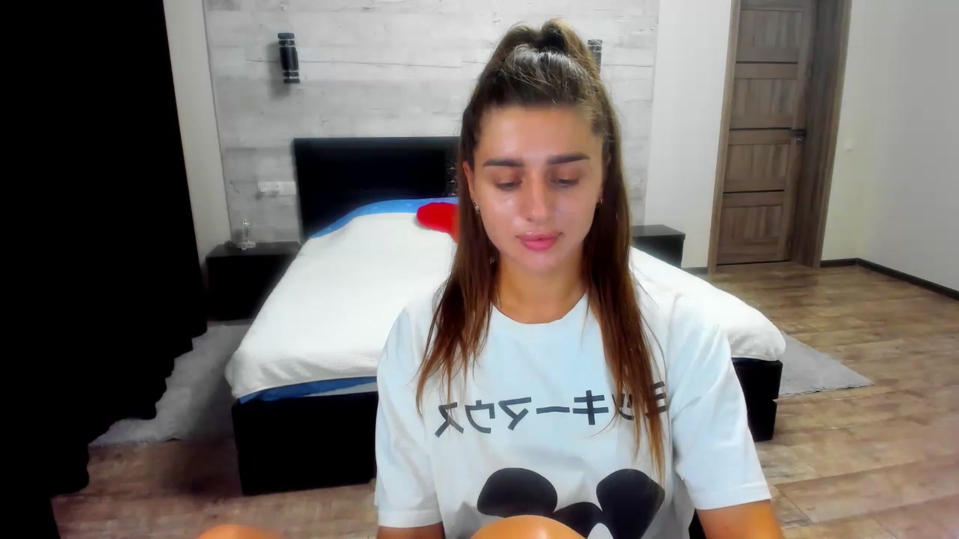 Gallery image thumbnail from lilydavra's myfreecams stream on, 07/20/2023, 23:54 image 12 of 20