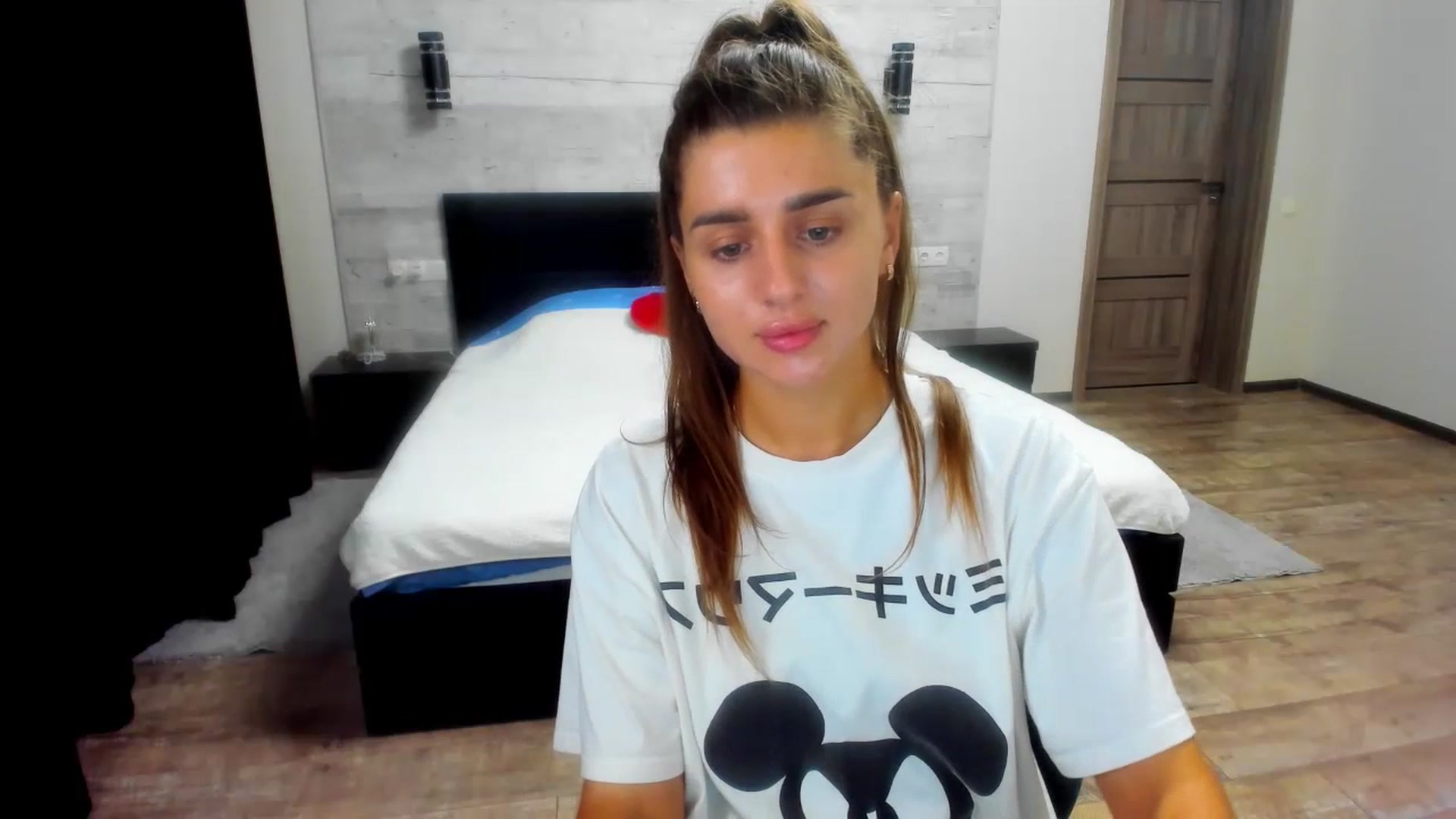 Gallery image thumbnail from lilydavra's myfreecams stream on, 07/20/2023, 23:54 image 15 of 20