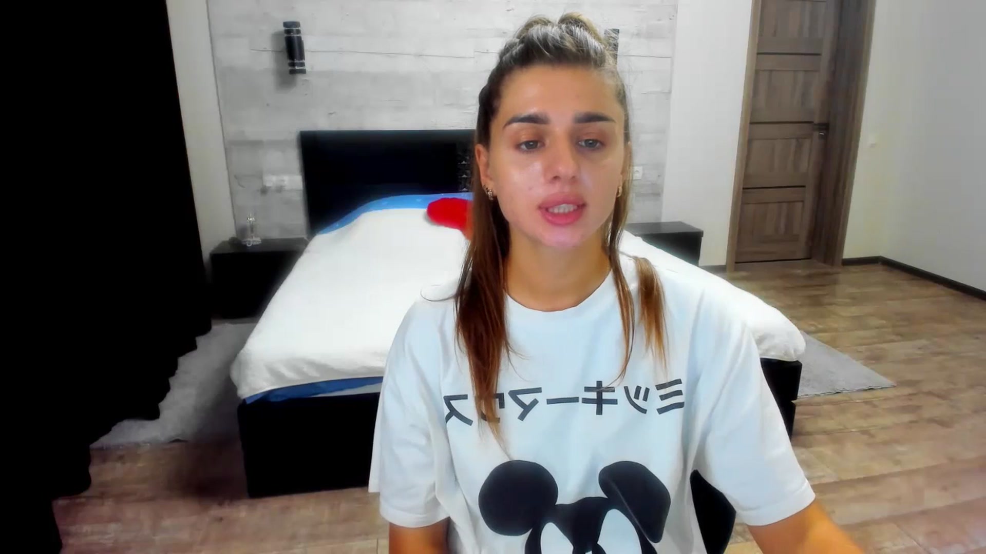 Gallery image thumbnail from lilydavra's myfreecams stream on, 07/20/2023, 23:54 image 16 of 20