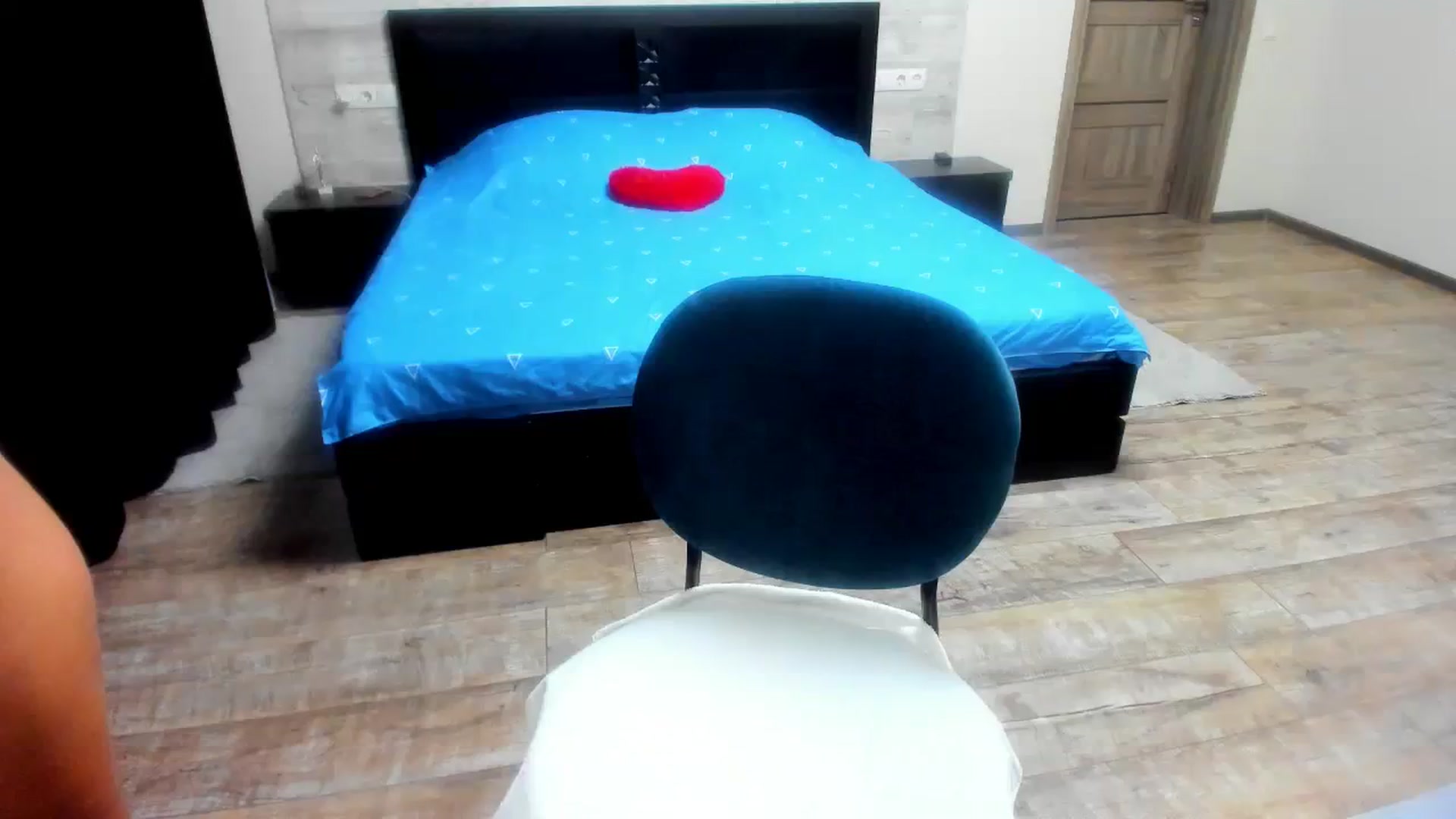 Gallery image thumbnail from lilydavra's myfreecams stream on, 08/16/2023, 20:41 image 1 of 20