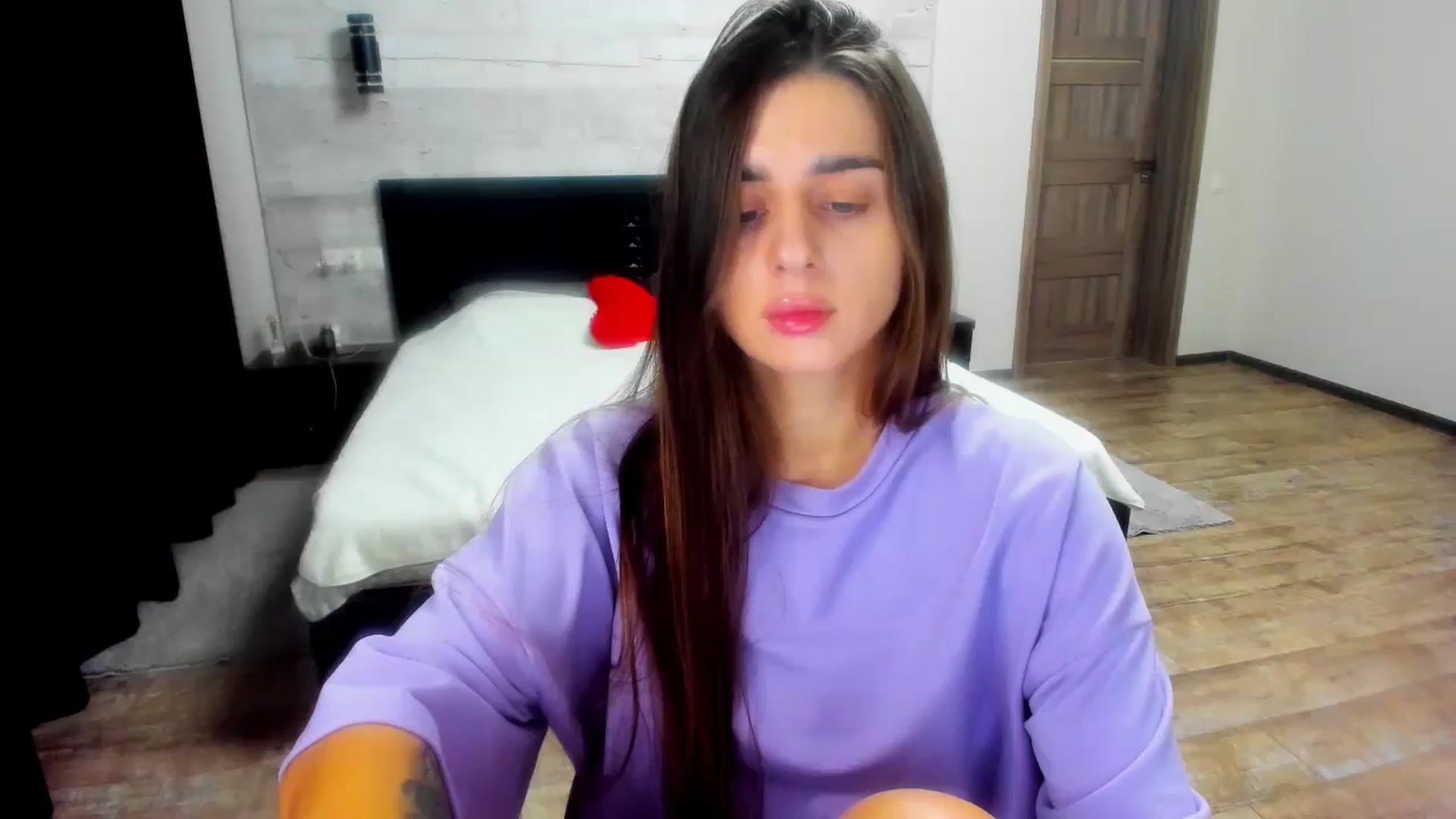 Gallery image thumbnail from lilydavra's myfreecams stream on, 10/20/2023, 19:48 image 15 of 20