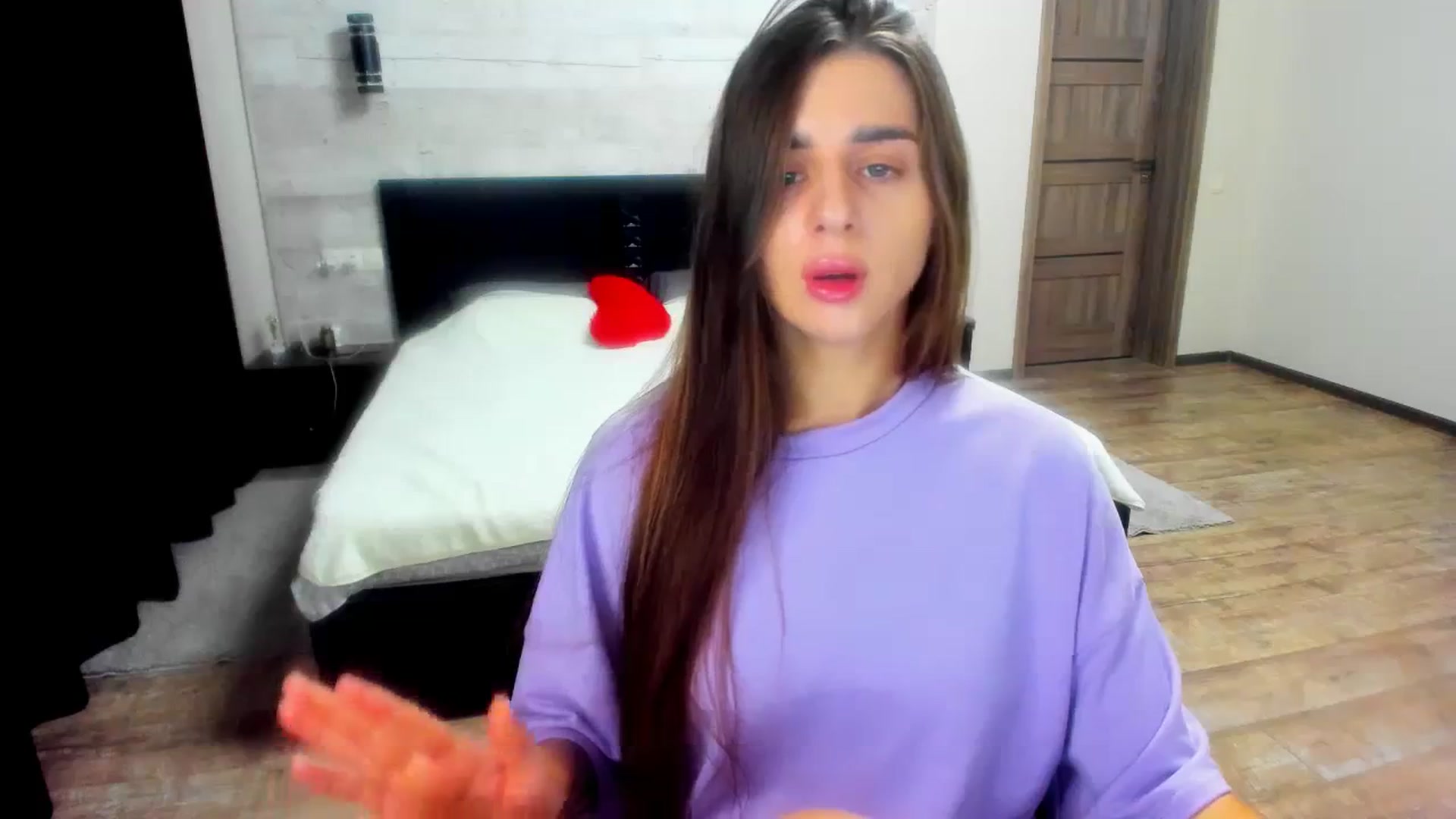 Gallery image thumbnail from lilydavra's myfreecams stream on, 10/20/2023, 19:48 image 14 of 20