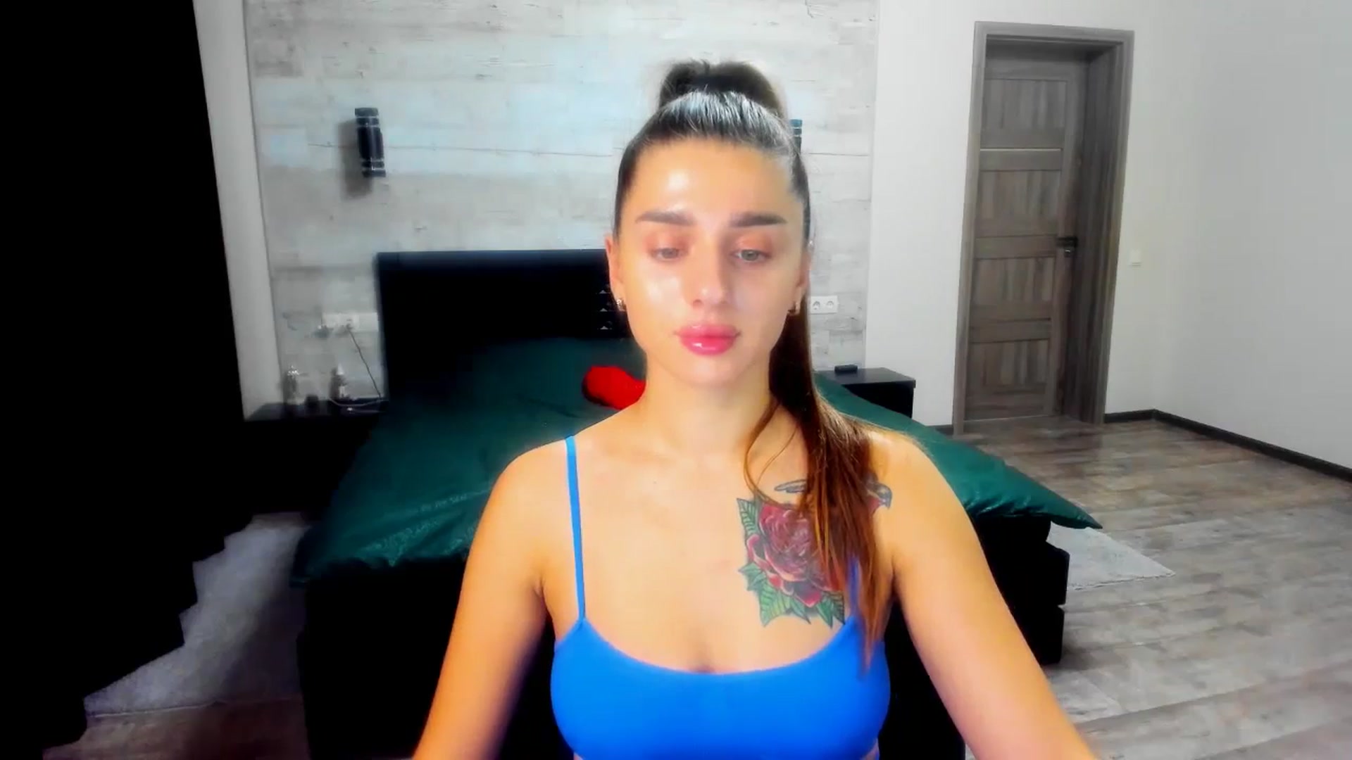 Gallery image thumbnail from lilydavra's myfreecams stream on, 12/02/2023, 19:05 image 8 of 20