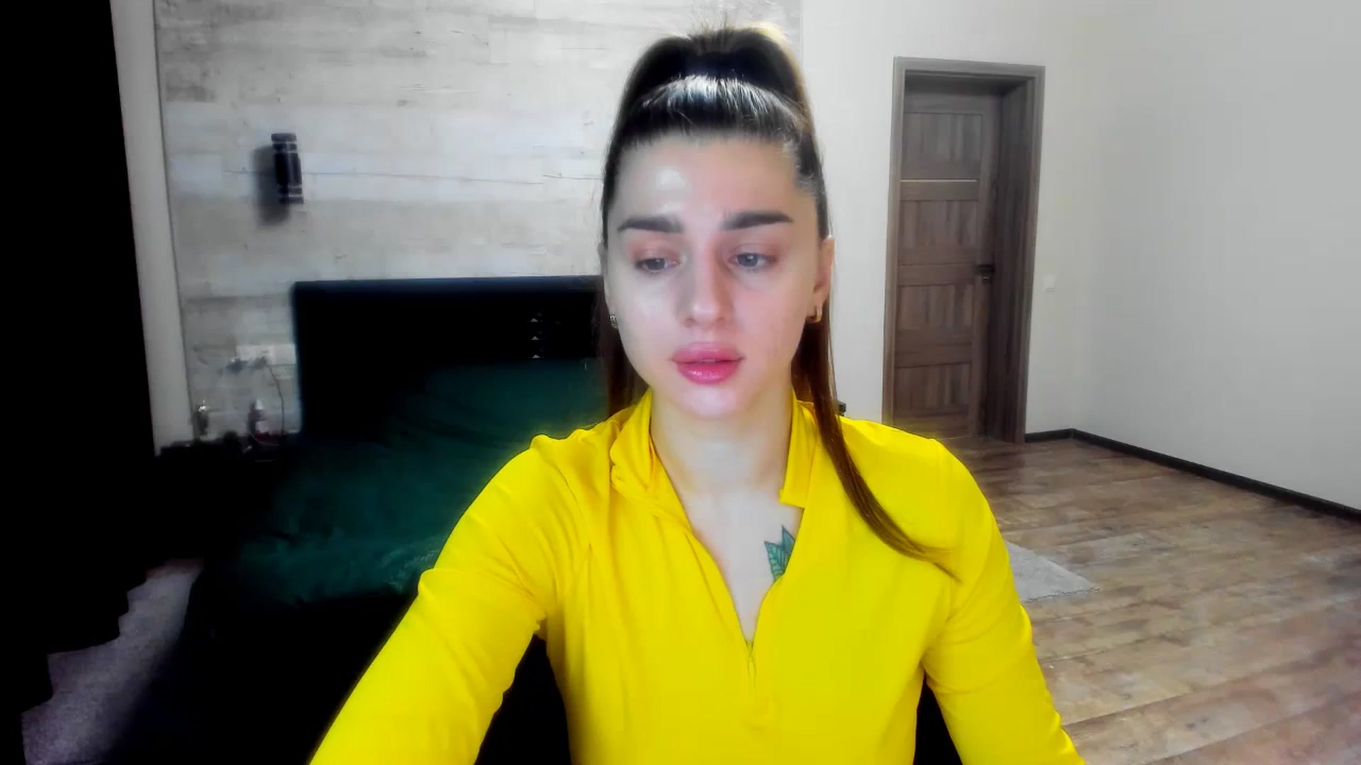 Gallery image thumbnail from lilydavra's myfreecams stream on, 12/10/2023, 14:37 image 19 of 20