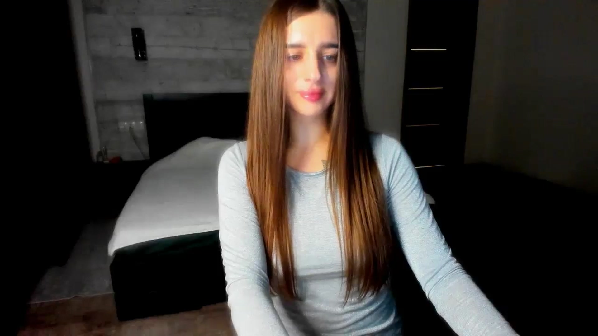 Gallery image thumbnail from lilydavra's myfreecams stream on, 12/27/2023, 18:05 image 3 of 20