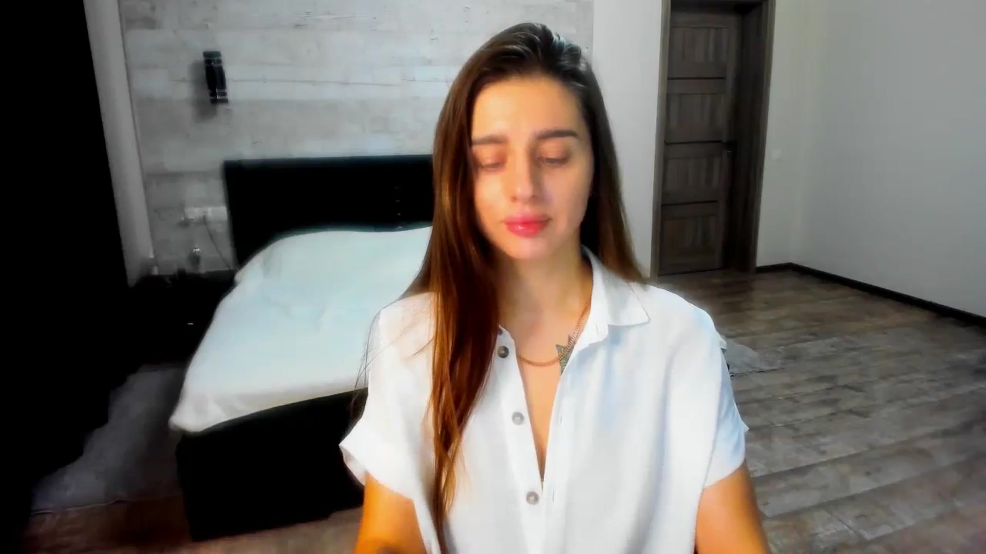 Gallery image thumbnail from lilydavra's myfreecams stream on, 01/04/2024, 17:02 image 7 of 20