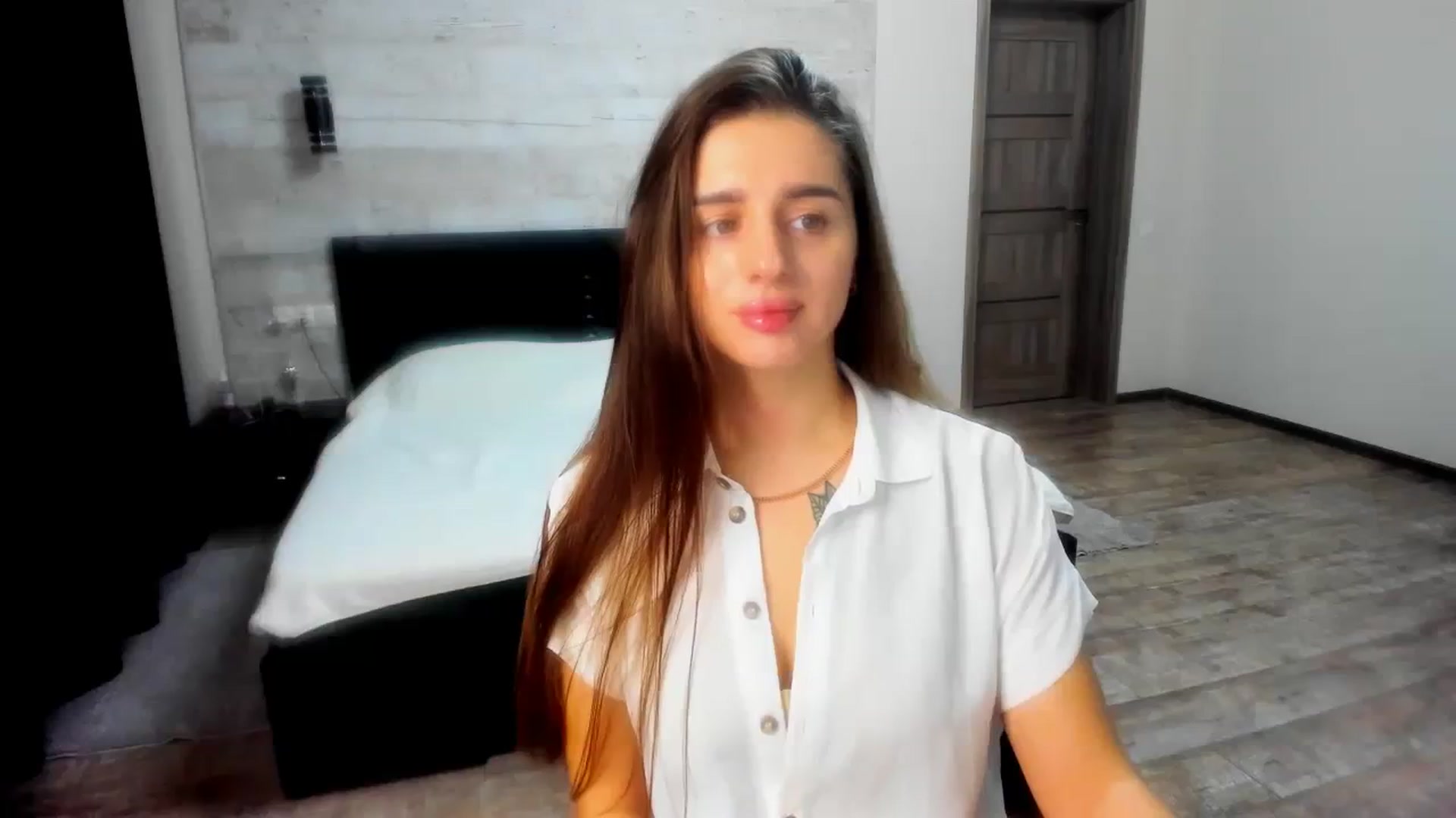 Gallery image thumbnail from lilydavra's myfreecams stream on, 01/04/2024, 17:02 image 19 of 20