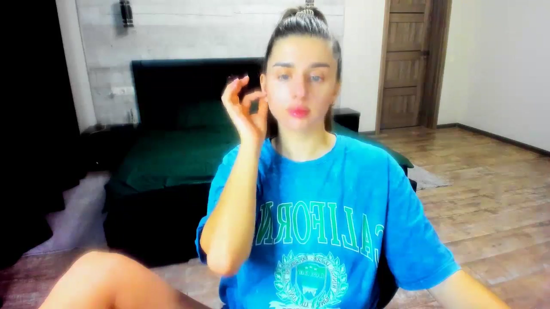 Gallery image thumbnail from lilydavra's myfreecams stream on, 01/24/2024, 23:52 image 20 of 20