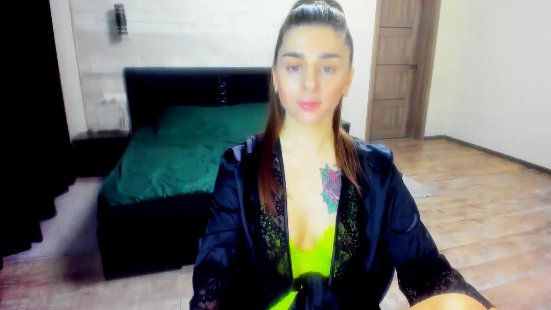 Gallery image thumbnail from lilydavra's myfreecams stream on, 01/28/2024, 20:21 image 4 of 20