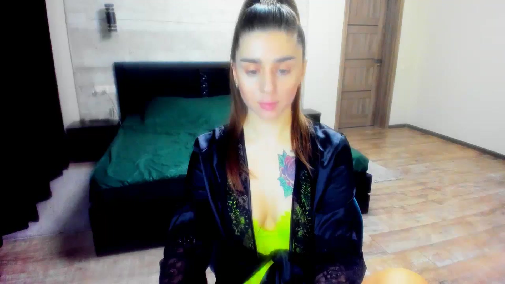 Gallery image thumbnail from lilydavra's myfreecams stream on, 01/28/2024, 20:21 image 3 of 20