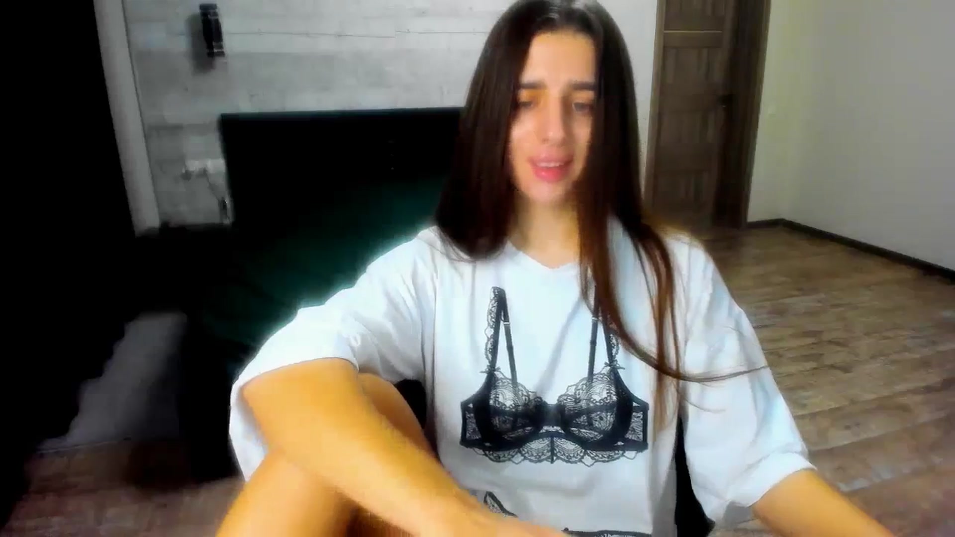 Gallery image thumbnail from lilydavra's myfreecams stream on, 01/29/2024, 22:24 image 20 of 20