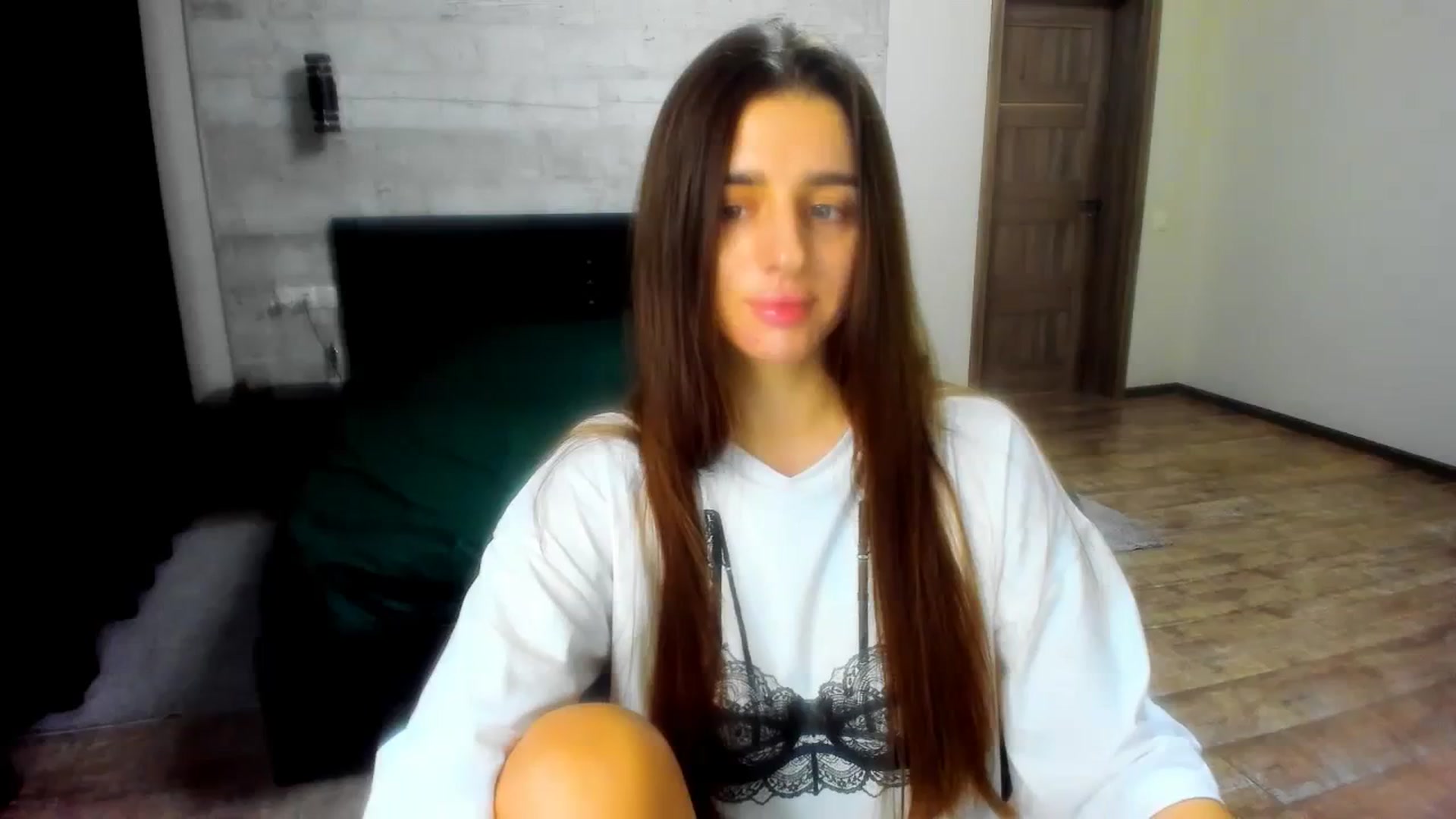 Gallery image thumbnail from lilydavra's myfreecams stream on, 01/29/2024, 22:24 image 2 of 20