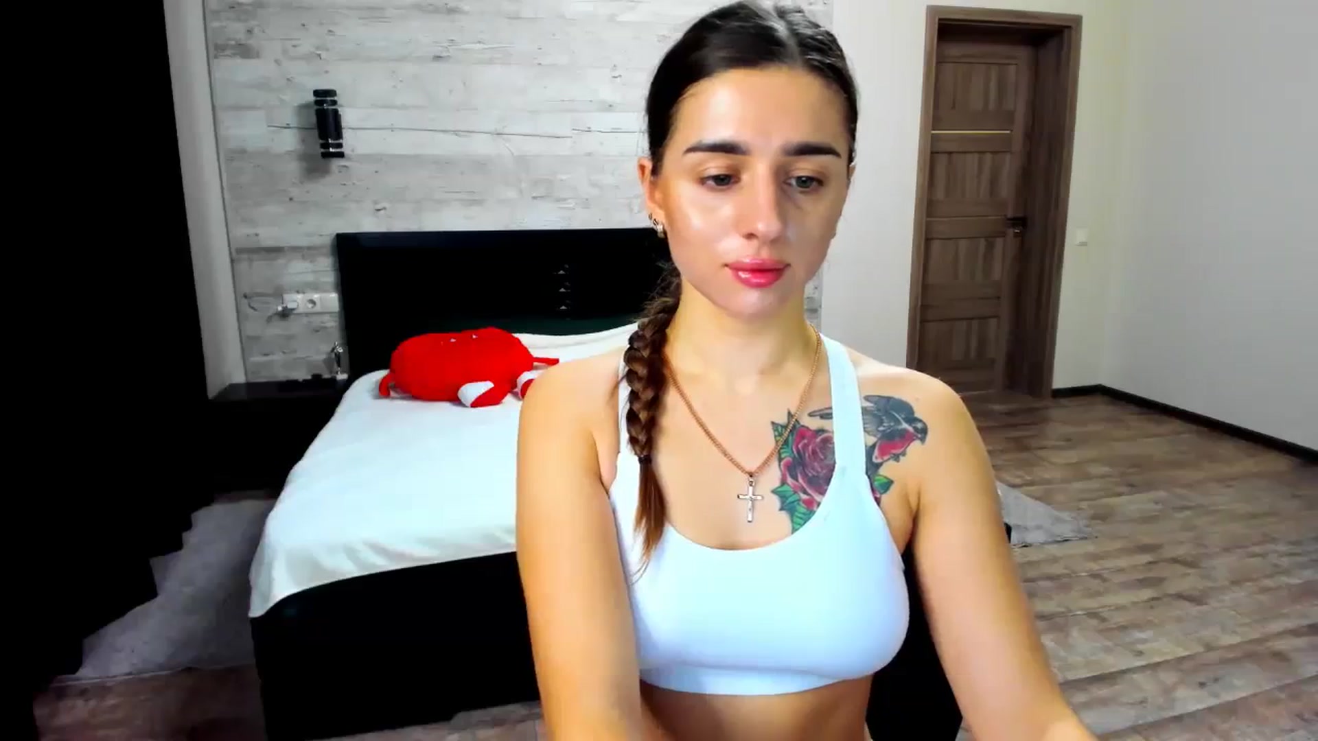 Gallery image thumbnail from lilydavra's myfreecams stream on, 02/16/2024, 23:11 image 13 of 20