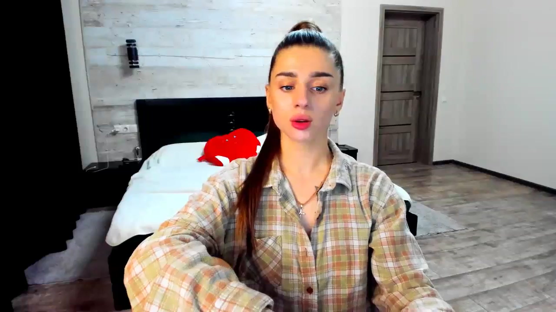 Gallery image thumbnail from lilydavra's myfreecams stream on, 03/06/2024, 20:38 image 4 of 20