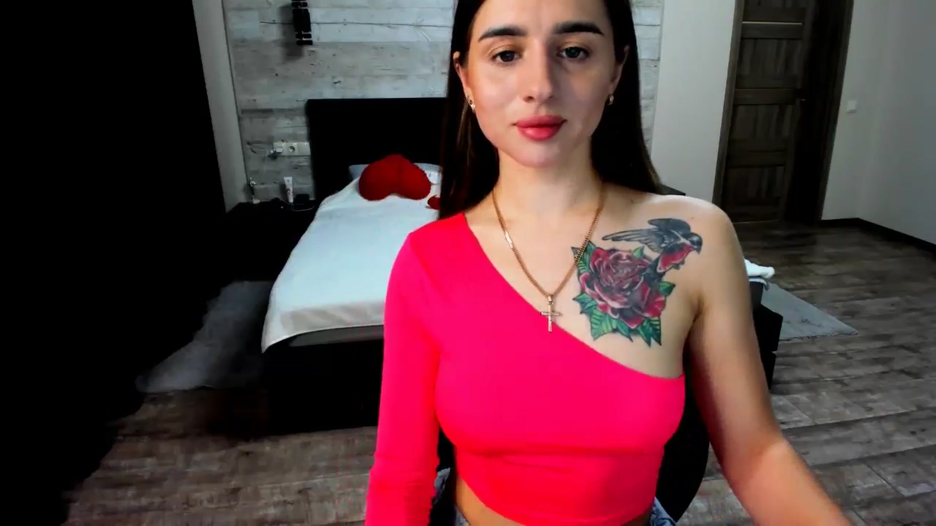 Gallery image thumbnail from lilydavra's myfreecams stream on, 05/08/2024, 20:38 image 5 of 20