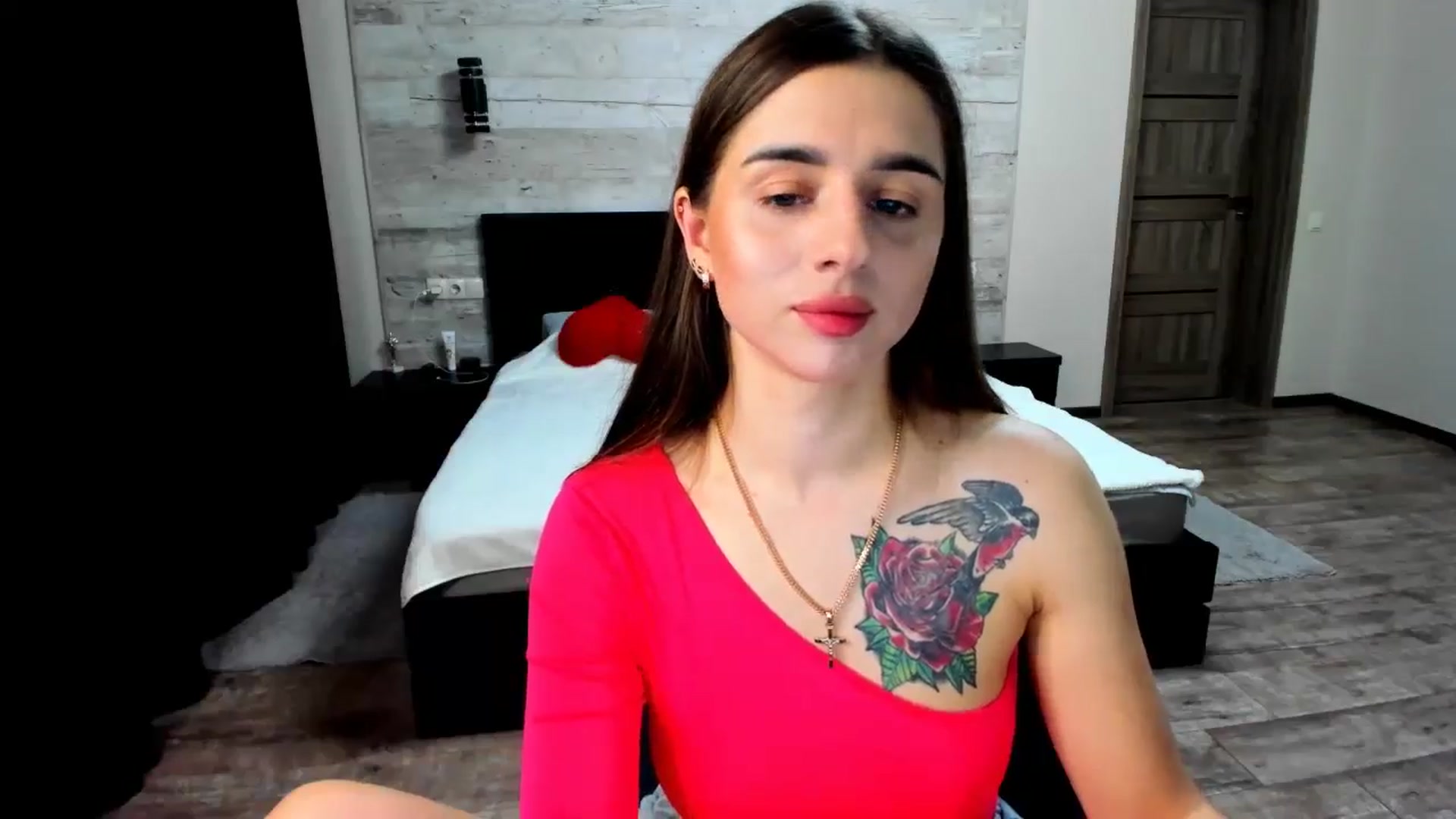 Gallery image thumbnail from lilydavra's myfreecams stream on, 05/08/2024, 20:38 image 13 of 20