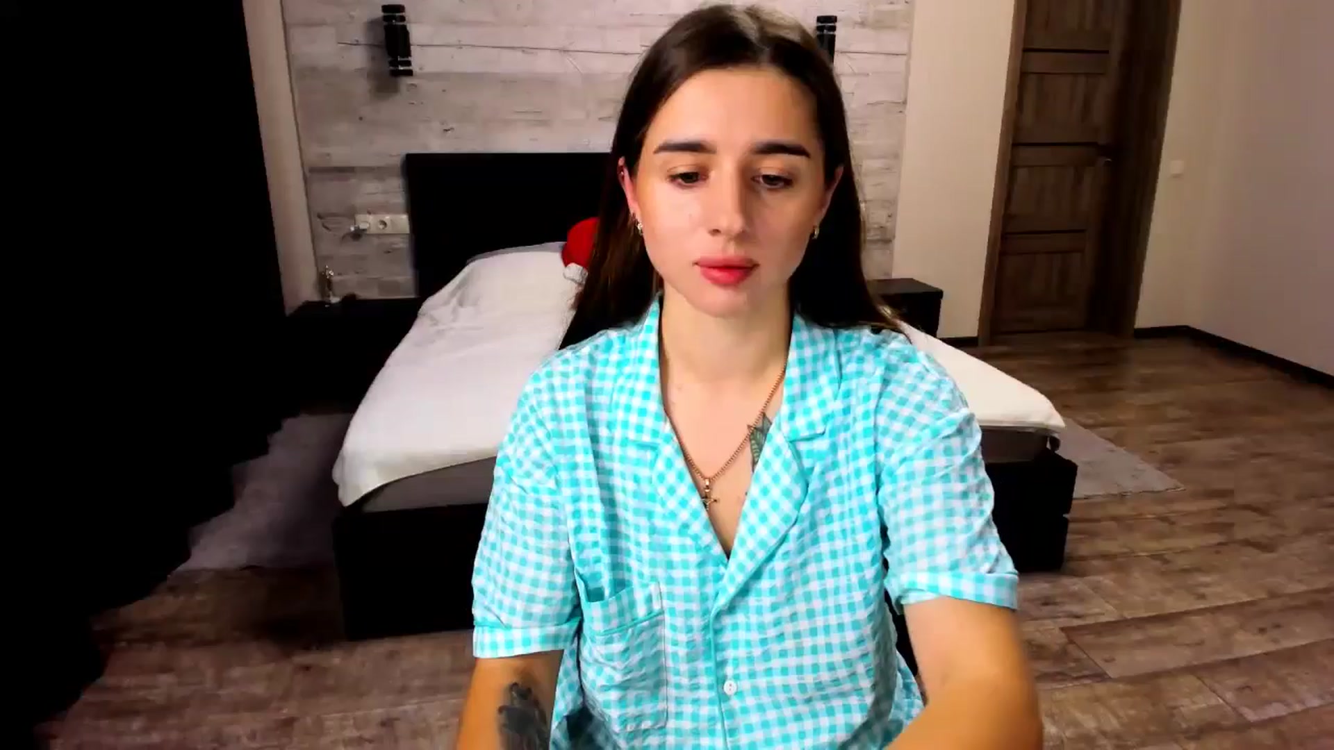 Gallery image thumbnail from lilydavra's myfreecams stream on, 06/02/2024, 21:23 image 1 of 20