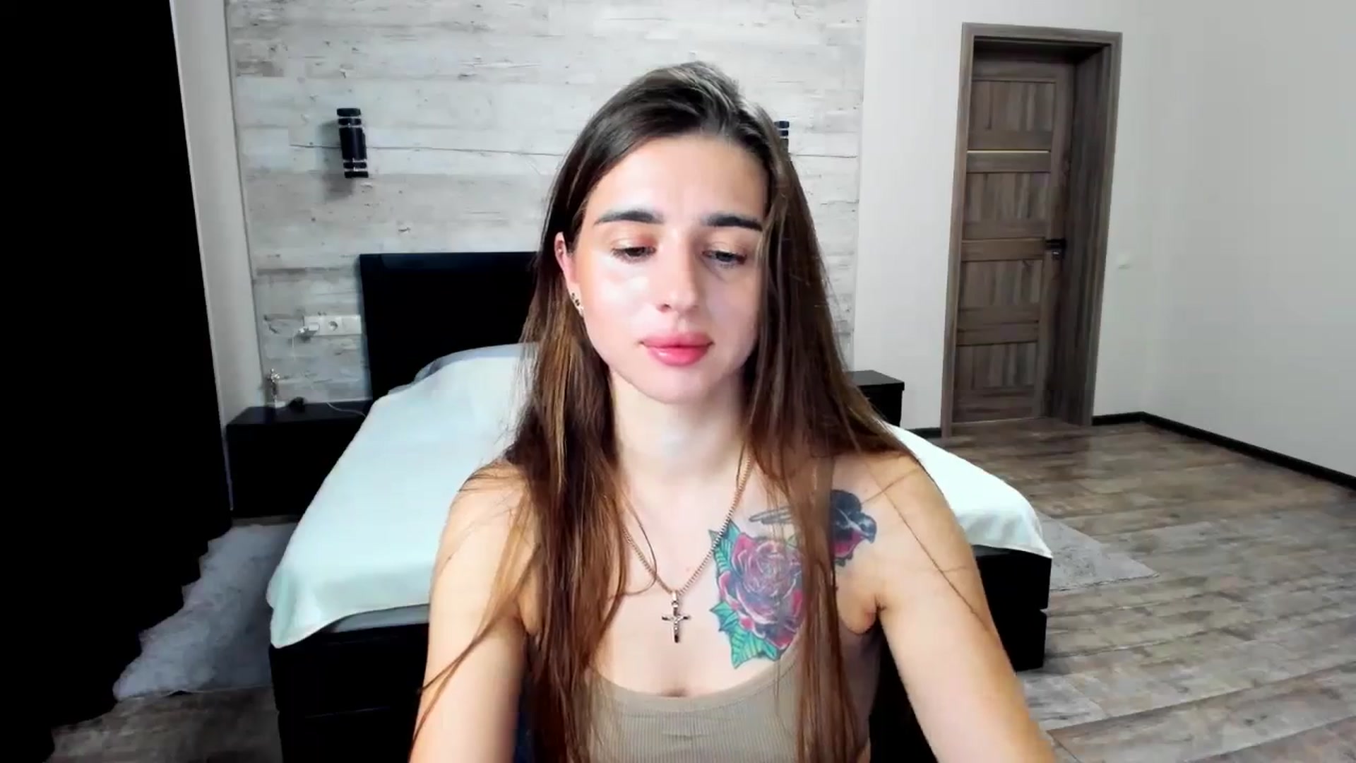 Gallery image thumbnail from lilydavra's myfreecams stream on, 06/12/2024, 21:50 image 12 of 20