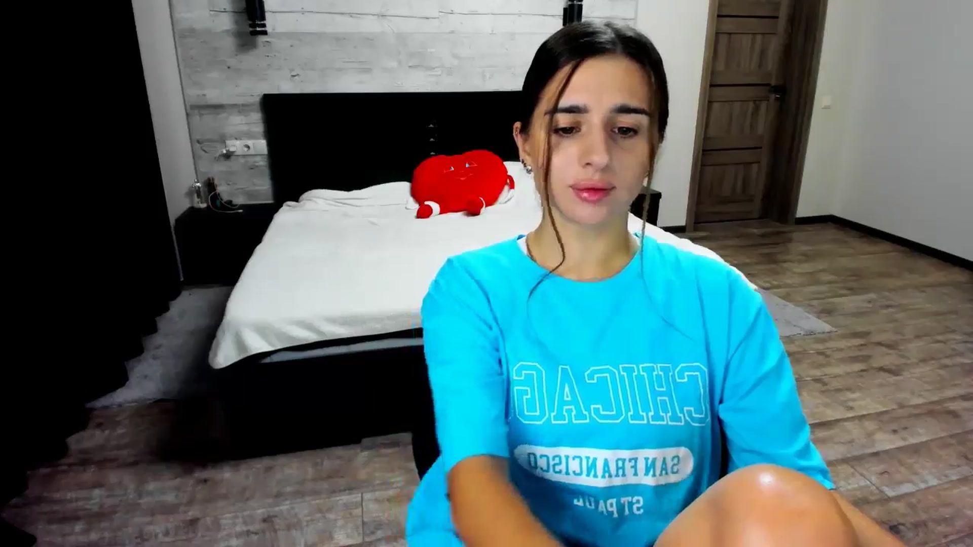Gallery image thumbnail from lilydavra's myfreecams stream on, 06/28/2024, 22:49 image 10 of 20