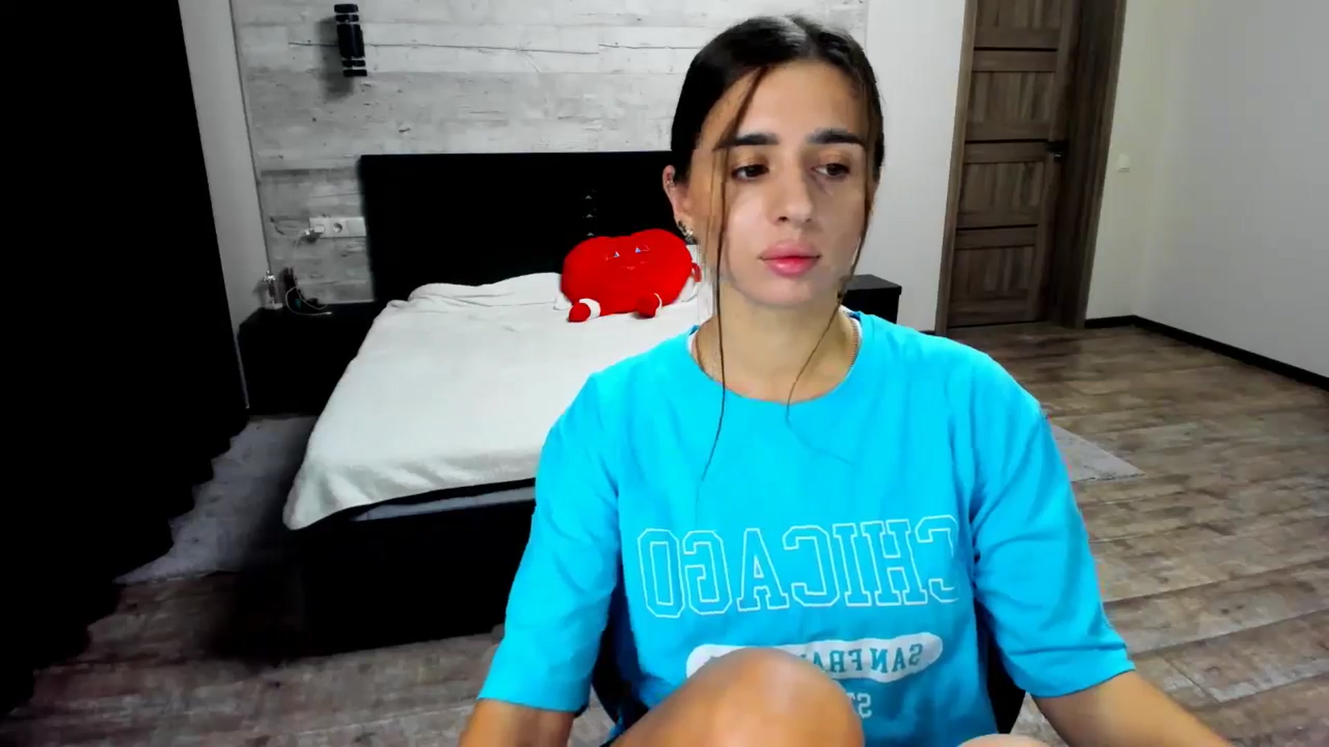 Gallery image thumbnail from lilydavra's myfreecams stream on, 06/28/2024, 22:49 image 19 of 20