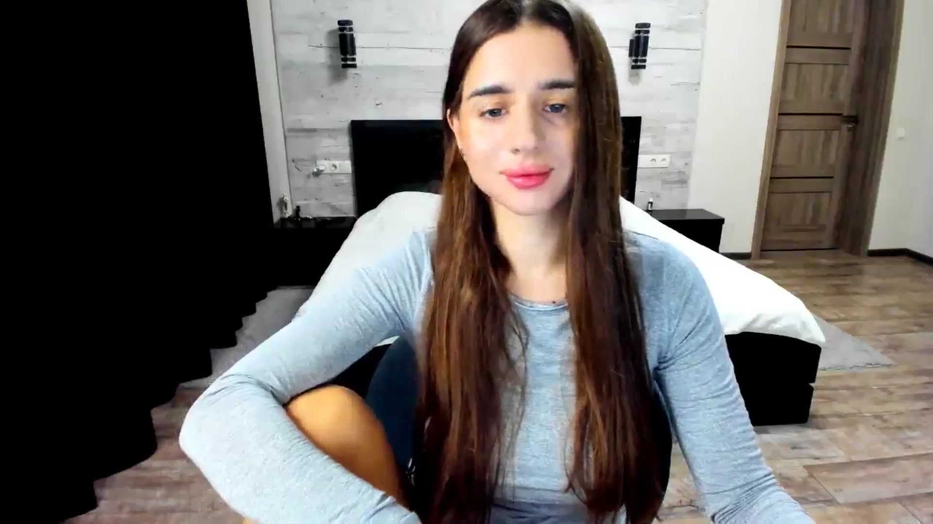 Gallery image thumbnail from lilydavra's myfreecams stream on, 07/26/2024, 21:01 image 12 of 20