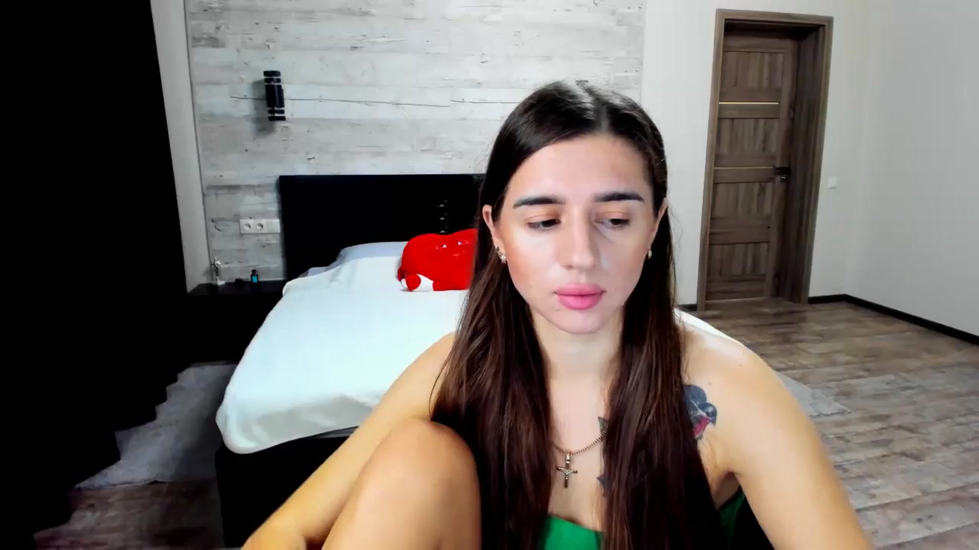 Gallery image thumbnail from lilydavra's myfreecams stream on, 08/05/2024, 22:47 image 19 of 20