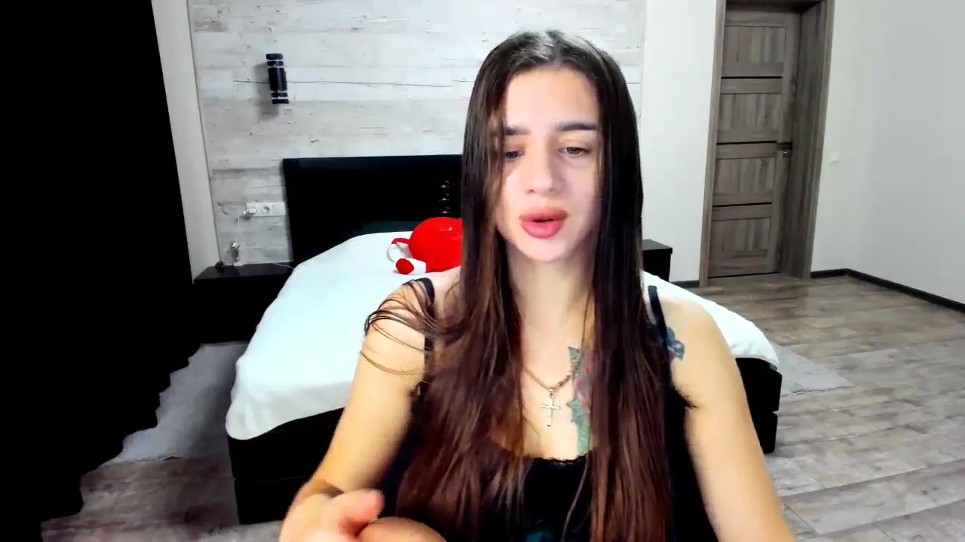 Gallery image thumbnail from lilydavra's myfreecams stream on, 08/30/2024, 19:45 image 3 of 20