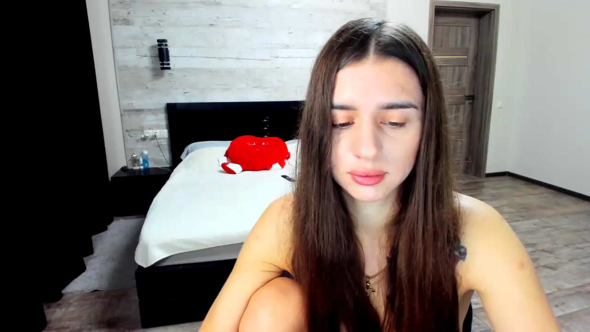 Gallery image thumbnail from lilydavra's myfreecams stream on, 09/17/2024, 06:06 image 18 of 20
