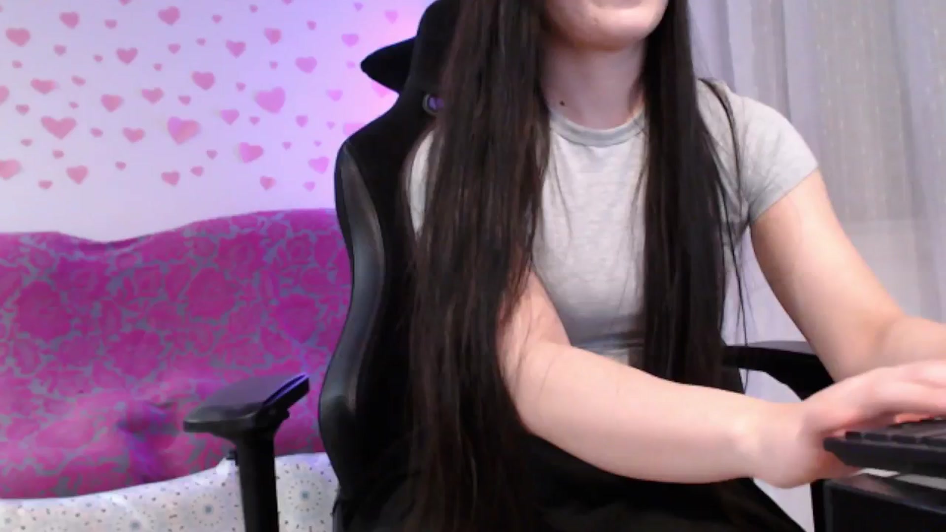 Gallery image thumbnail from lilynovak's myfreecams stream on, 09/13/2025, 10:17 image 15 of 20