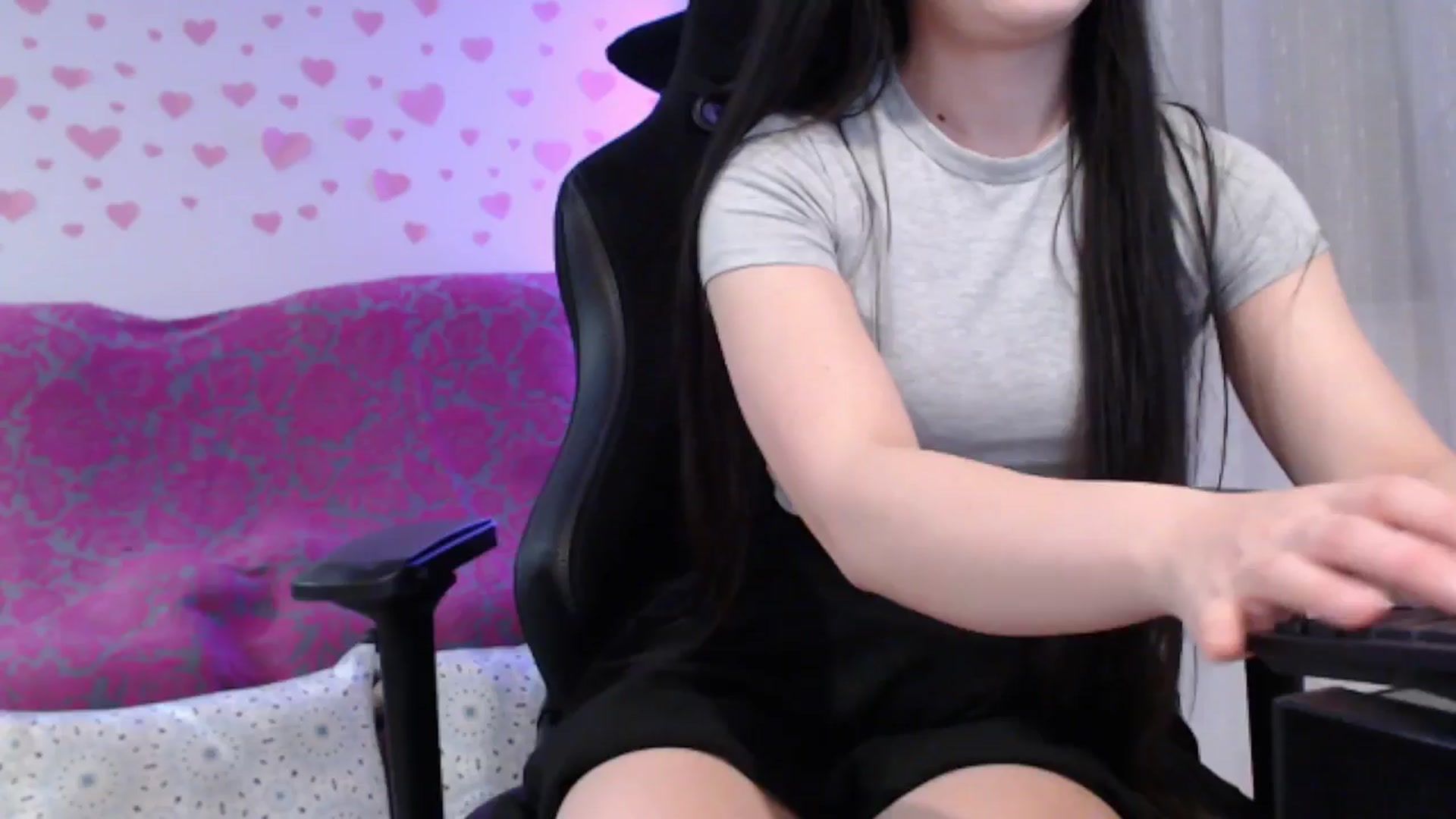 Gallery image thumbnail from lilynovak's myfreecams stream on, 09/13/2025, 10:17 image 8 of 20