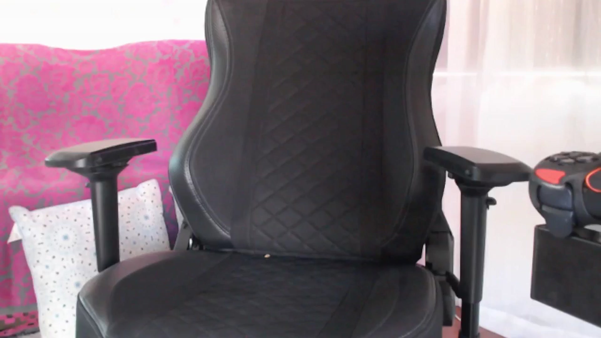 Gallery image thumbnail from lilynovak's myfreecams stream on, 09/15/2025, 06:50 image 6 of 20