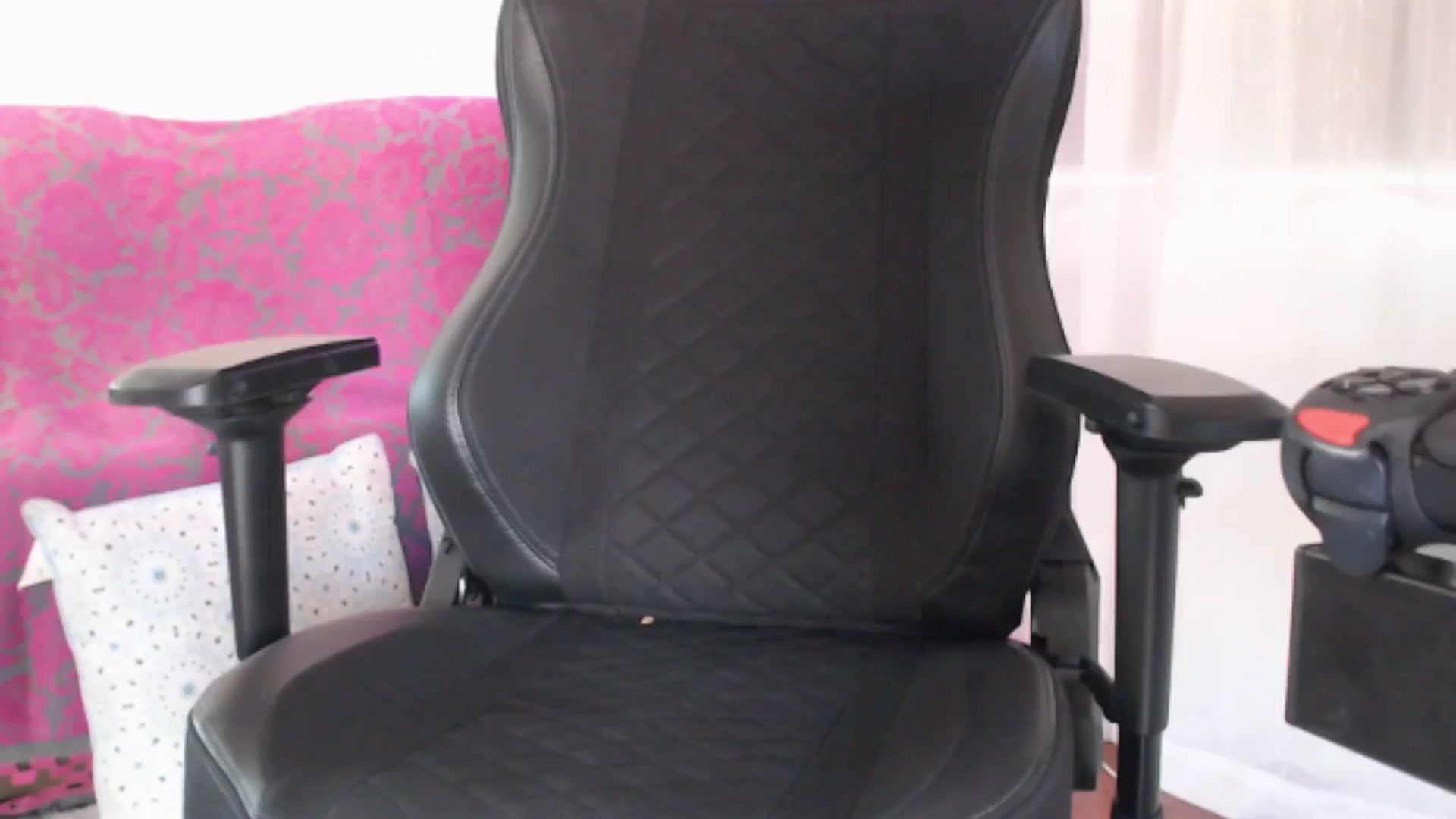 Gallery image thumbnail from lilynovak's myfreecams stream on, 09/15/2025, 06:50 image 1 of 20