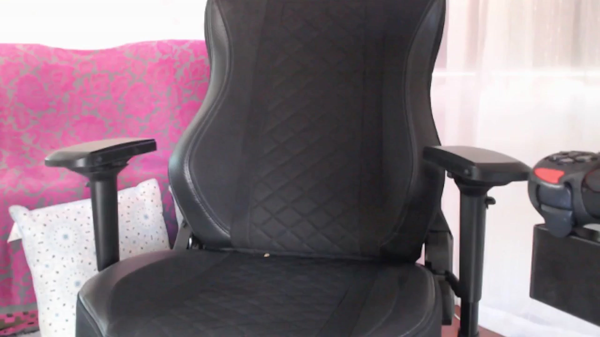 Gallery image thumbnail from lilynovak's myfreecams stream on, 09/15/2025, 06:50 image 4 of 20