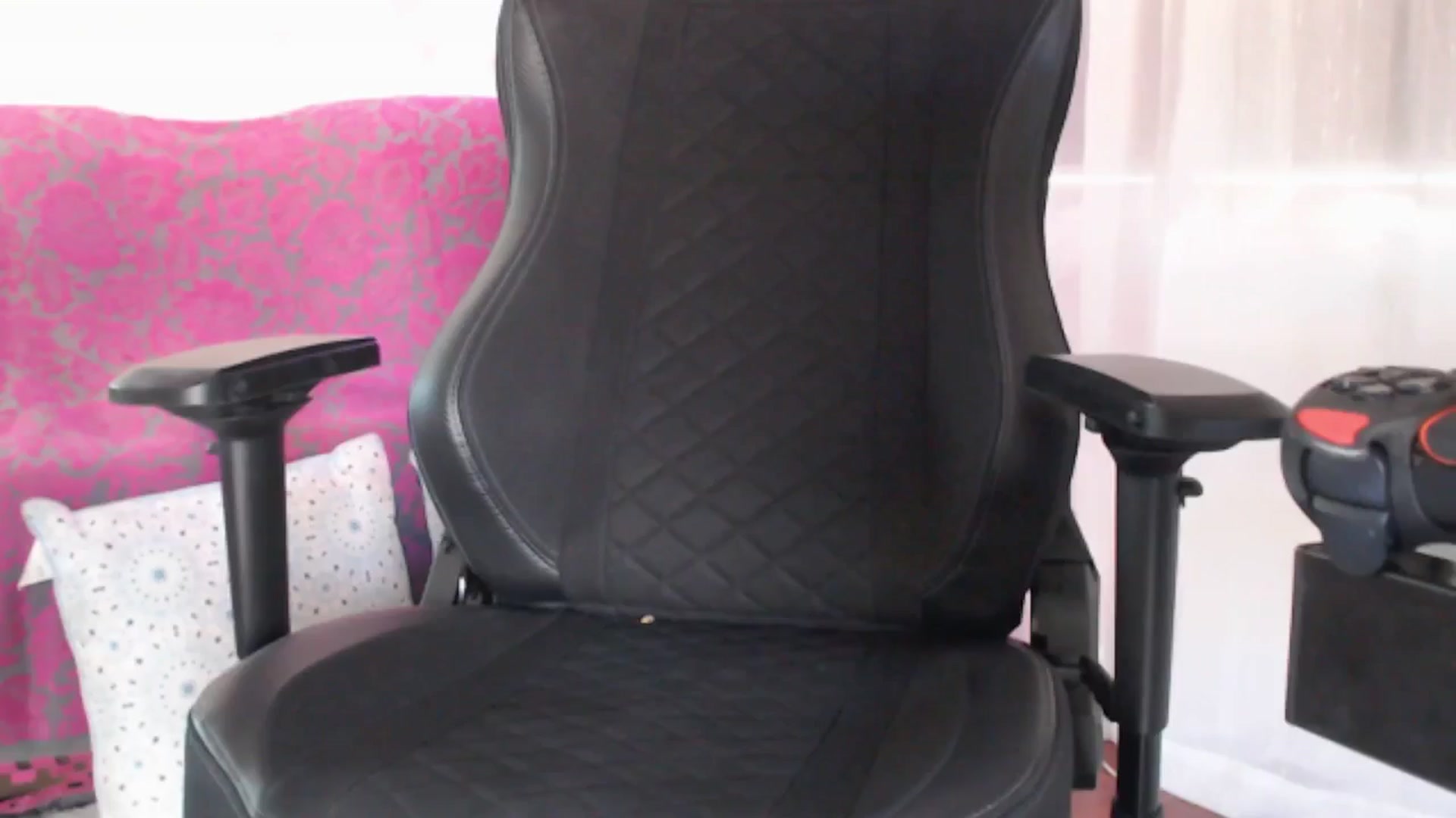 Gallery image thumbnail from lilynovak's myfreecams stream on, 09/15/2025, 06:50 image 5 of 20