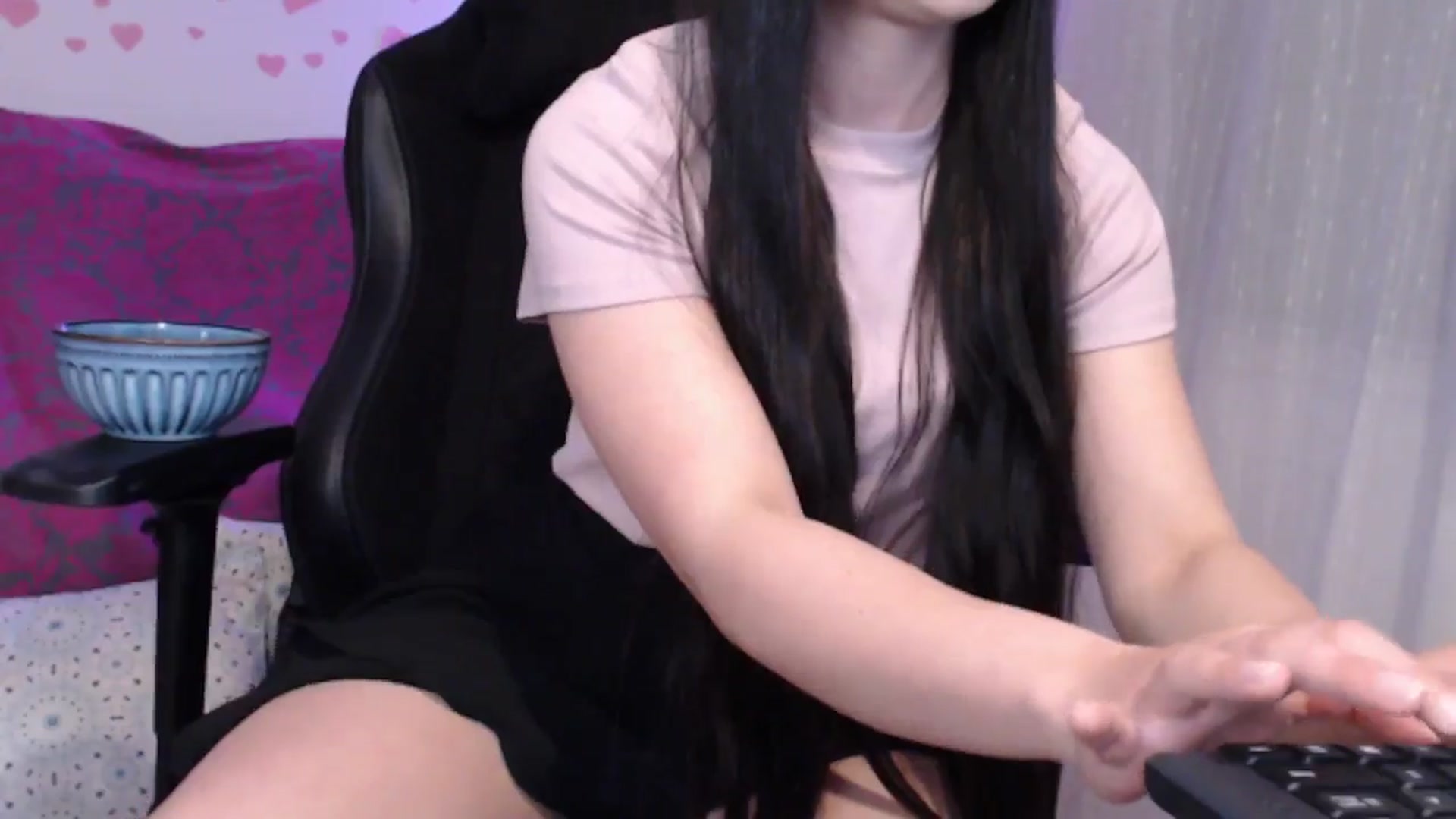 Gallery image thumbnail from lilynovak's myfreecams stream on, 10/27/2025, 12:20 image 7 of 20
