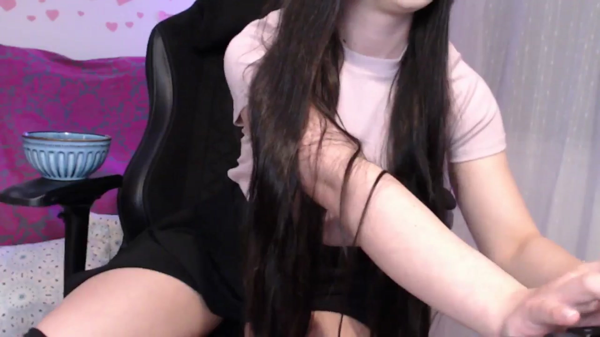 Gallery image thumbnail from lilynovak's myfreecams stream on, 10/27/2025, 12:20 image 8 of 20