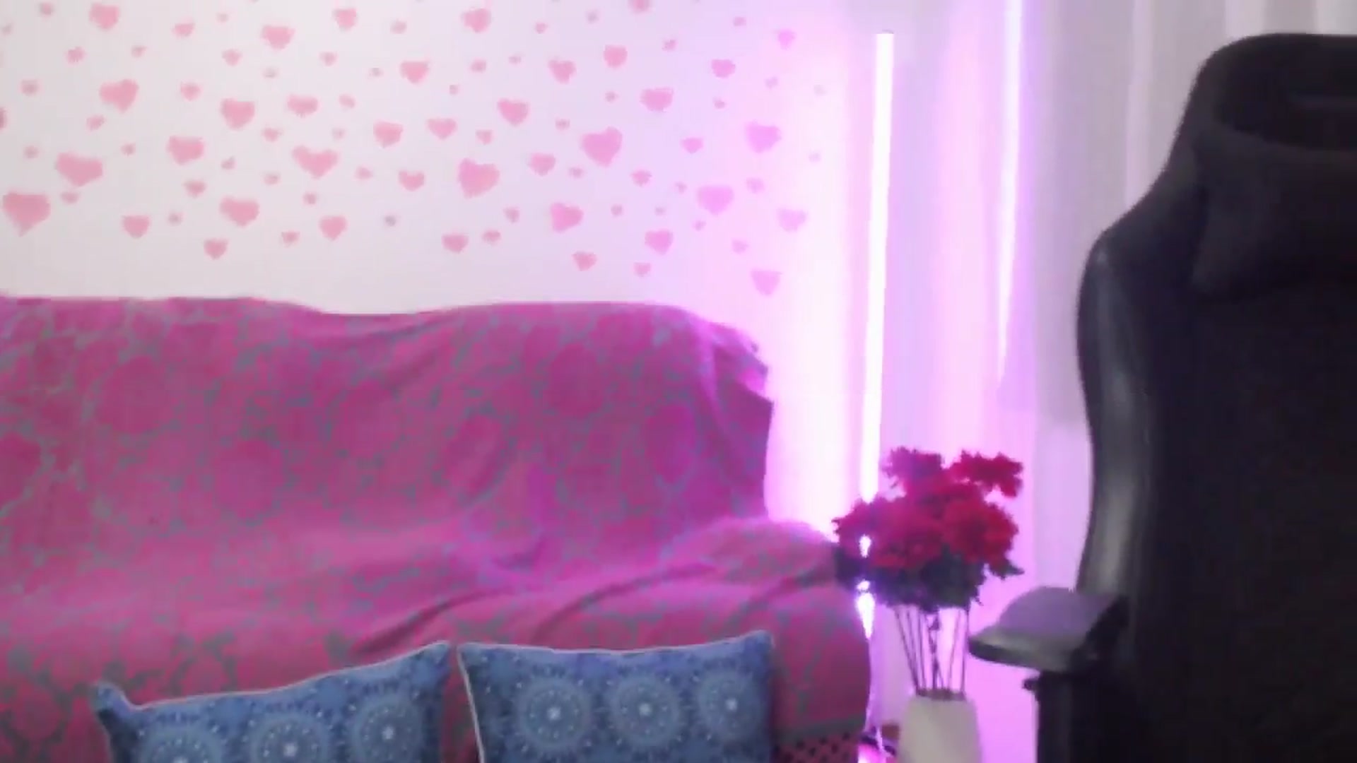 Gallery image thumbnail from lilynovak's myfreecams stream on, 12/27/2025, 09:35 image 9 of 20