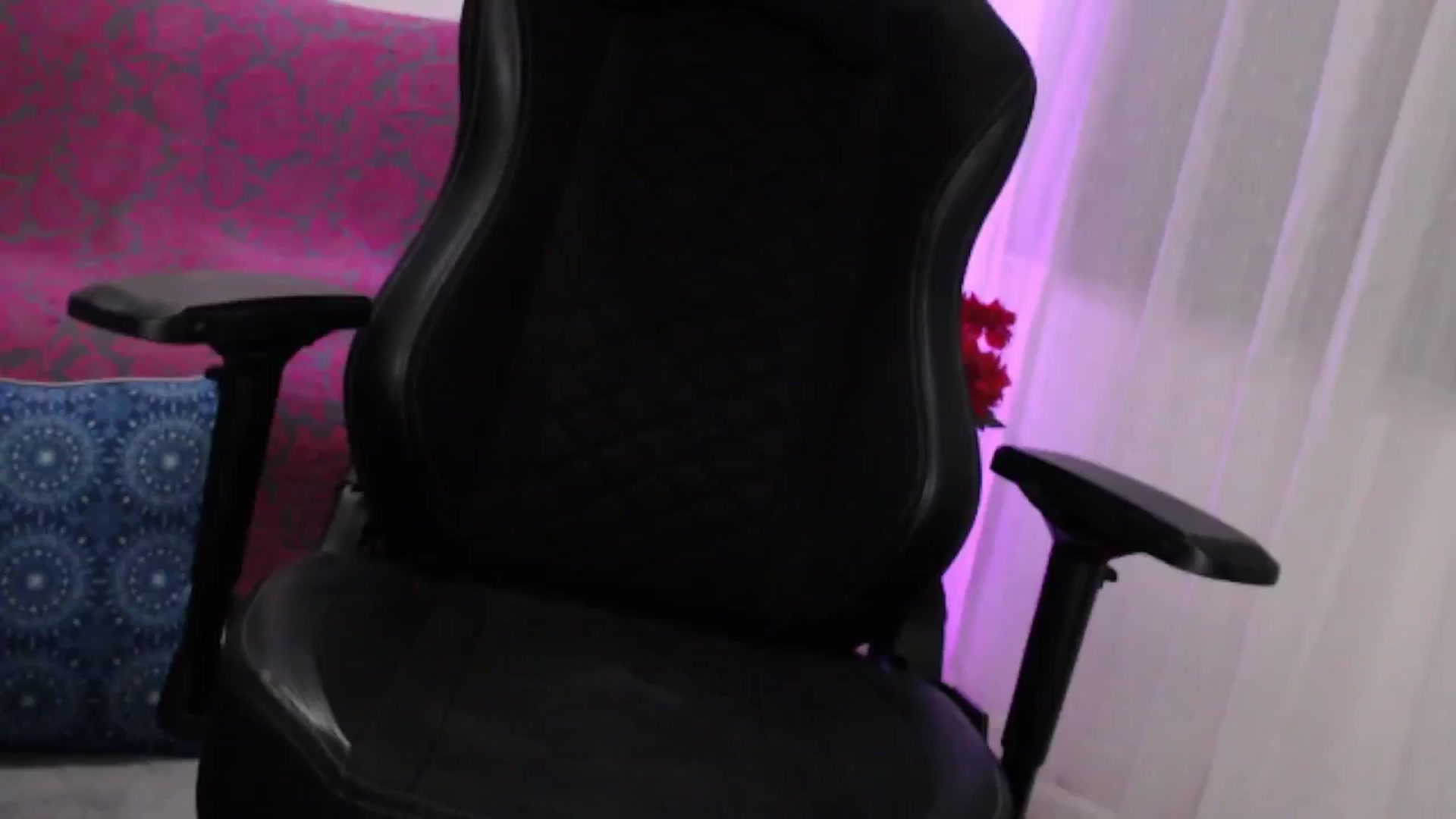 Gallery image thumbnail from lilynovak's myfreecams stream on, 12/29/2025, 12:40 image 6 of 20