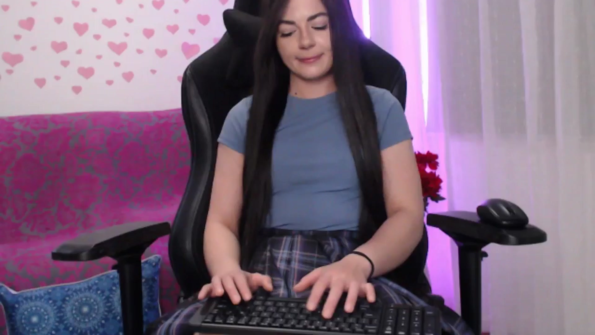 Gallery image thumbnail from lilynovak's myfreecams stream on, 12/30/2025, 03:57 image 4 of 20