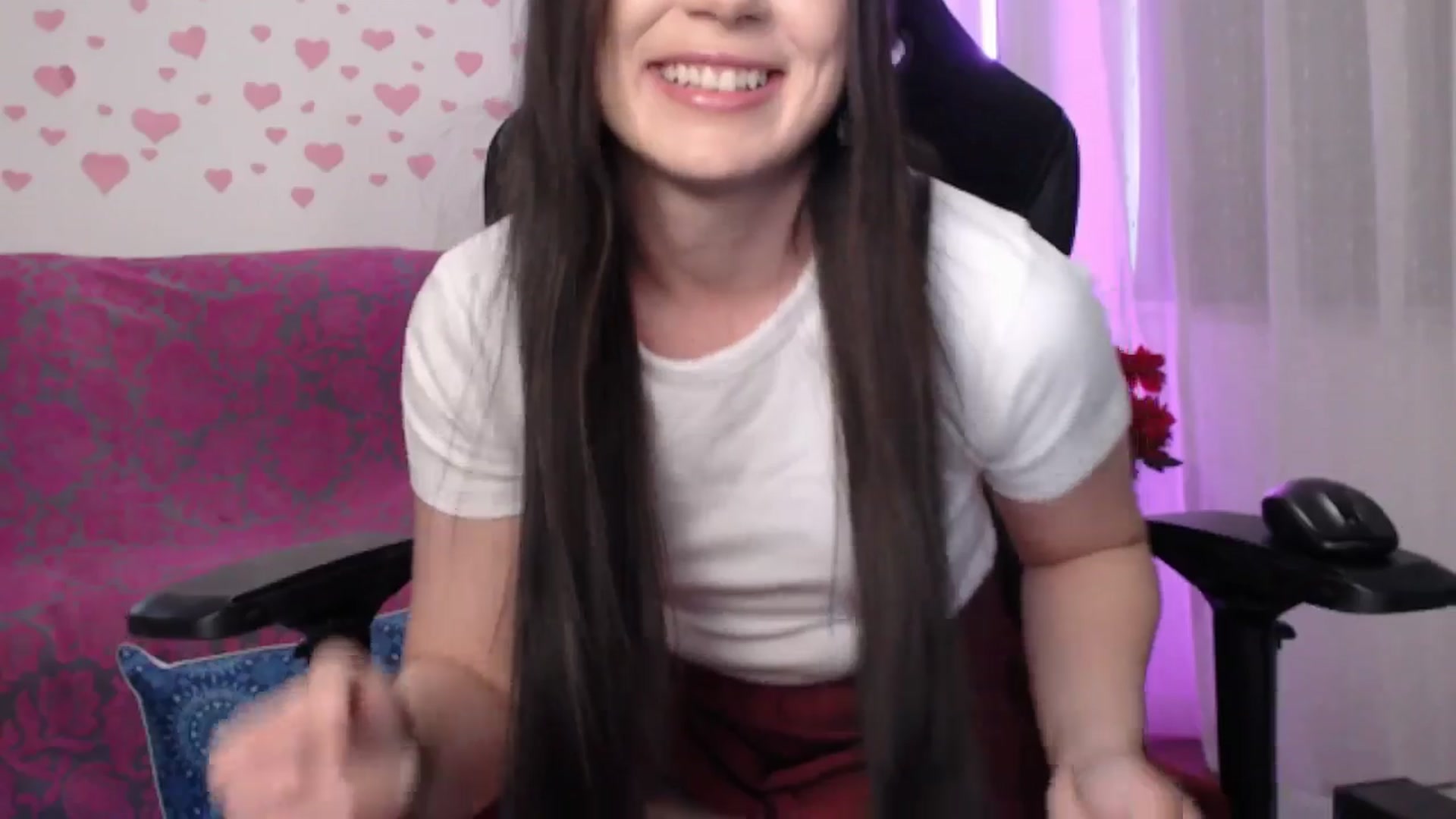 Gallery image thumbnail from lilynovak's myfreecams stream on, 12/31/2025, 08:03 image 14 of 20