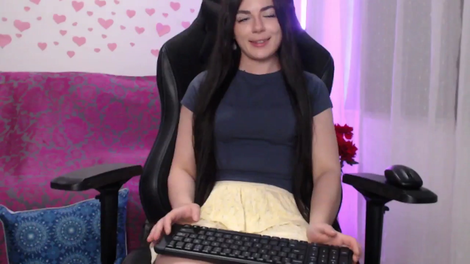 Gallery image thumbnail from lilynovak's myfreecams stream on, 01/02/2026, 10:03 image 9 of 20