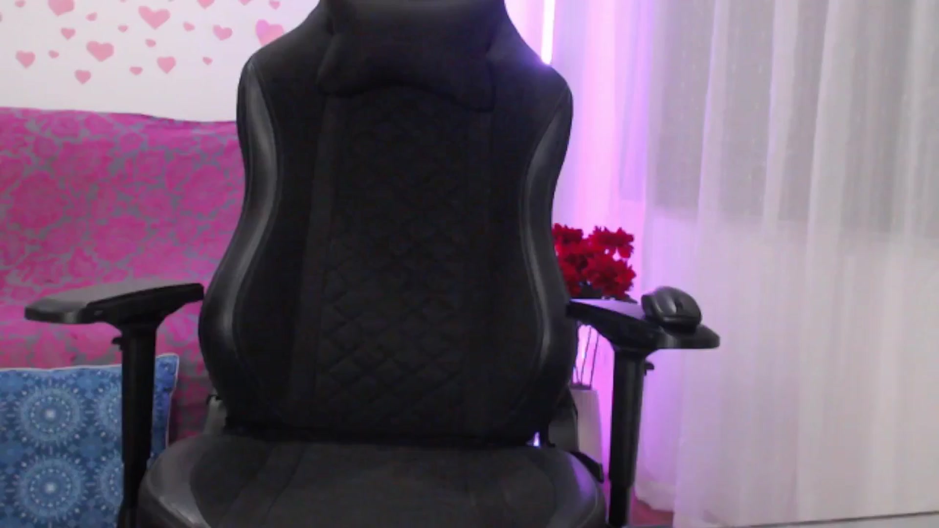 Gallery image thumbnail from lilynovak's myfreecams stream on, 01/04/2026, 10:41 image 9 of 20